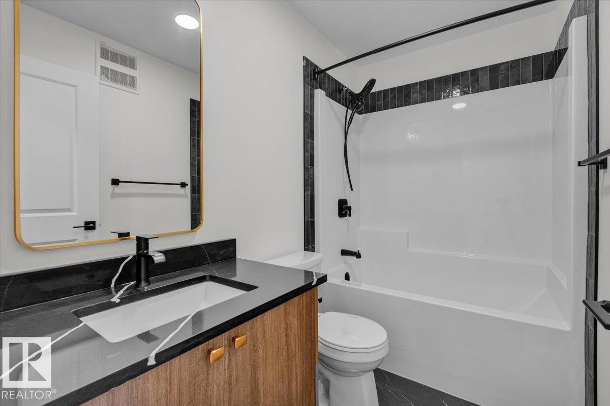 Photo 16 at 2110 Crossbill Lane NW, Kinglet Gardens, Edmonton