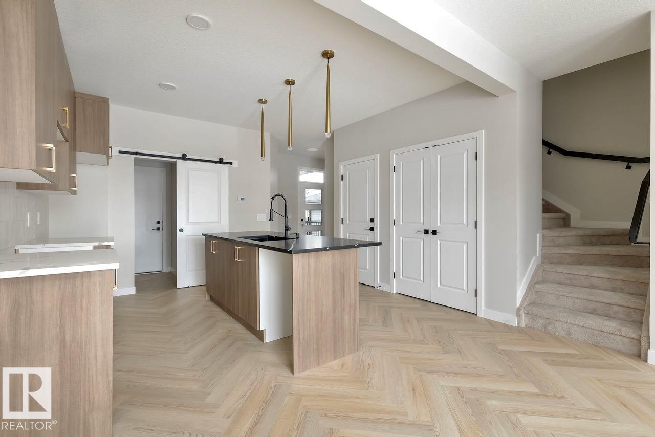 Picture for 2637 62 ST SW