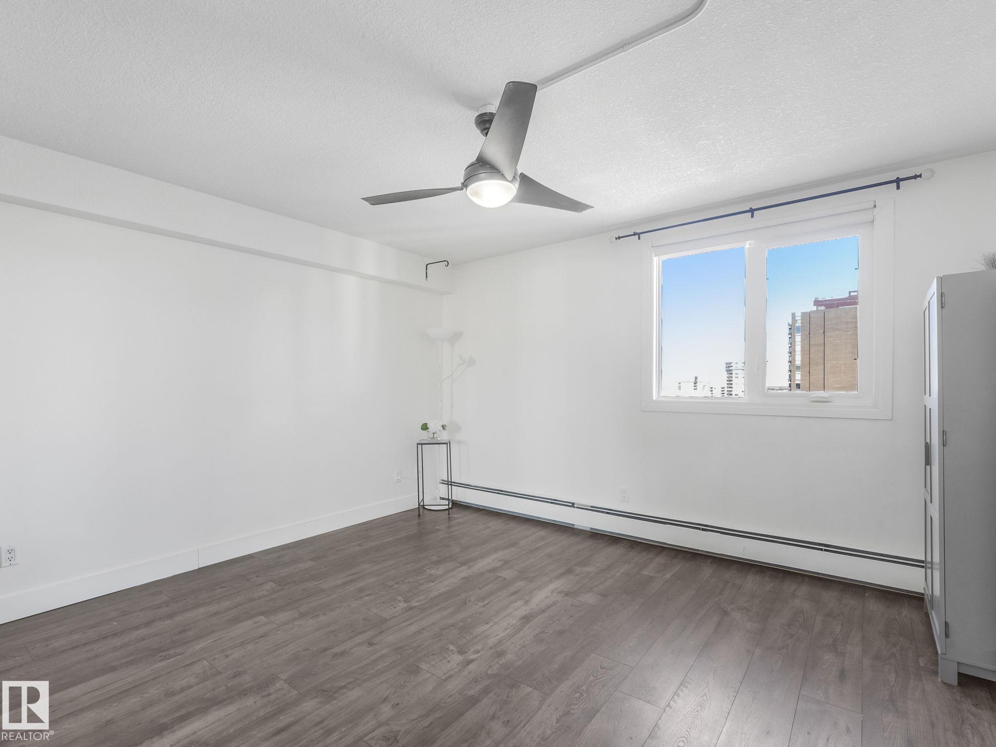 Photo 15 at 1001 - 9929 113 Street NW, Wîhkwêntôwin, Edmonton