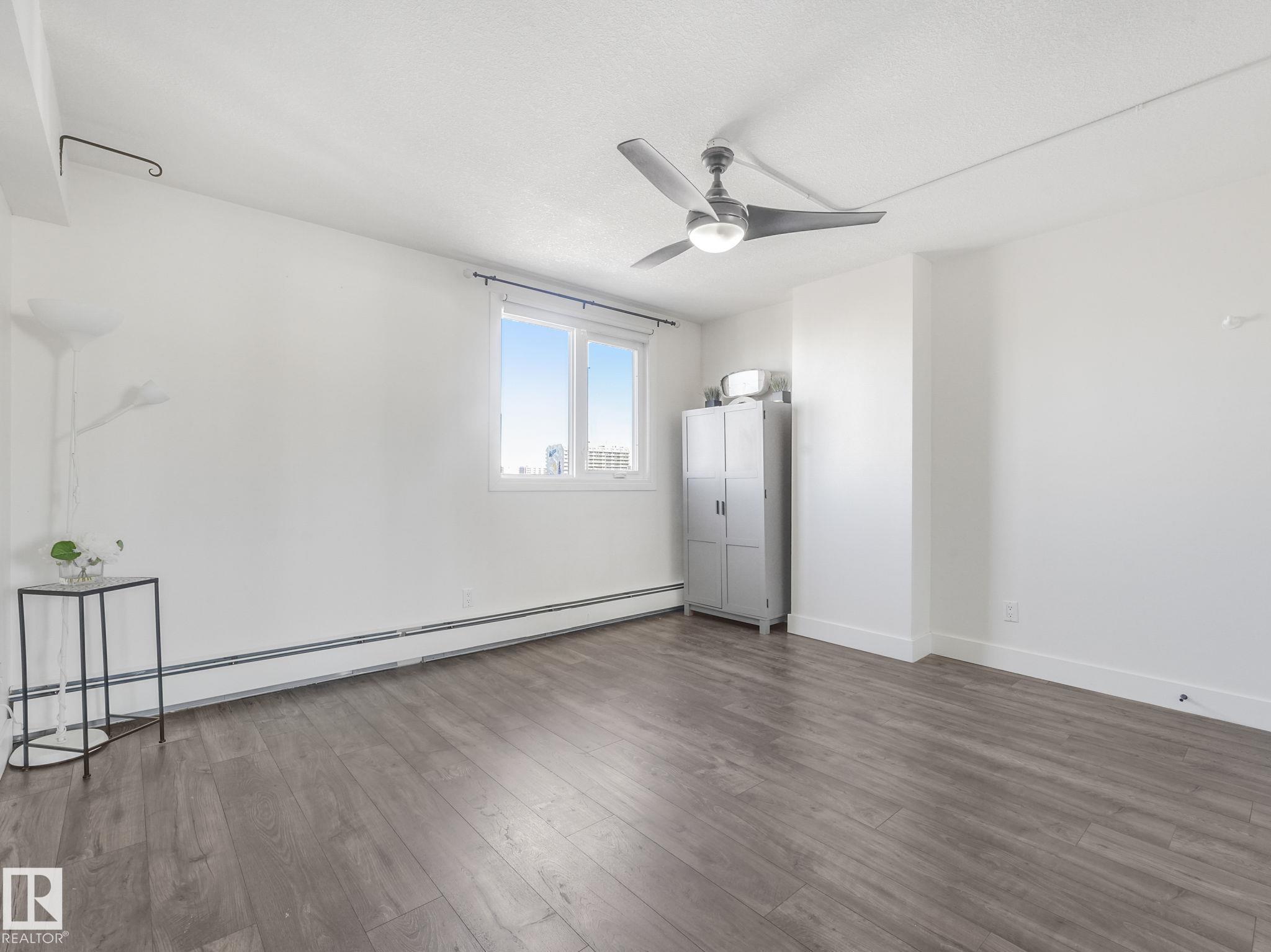 Photo 17 at 1001 - 9929 113 Street NW, Wîhkwêntôwin, Edmonton