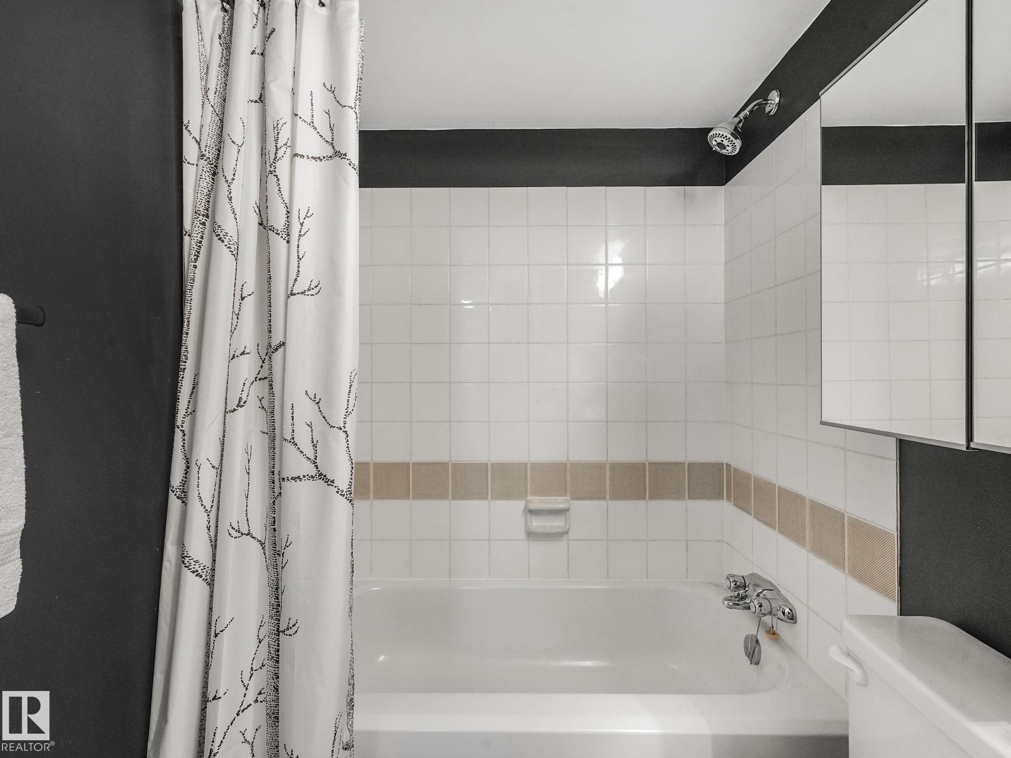 Photo 25 at 1001 - 9929 113 Street NW, Wîhkwêntôwin, Edmonton