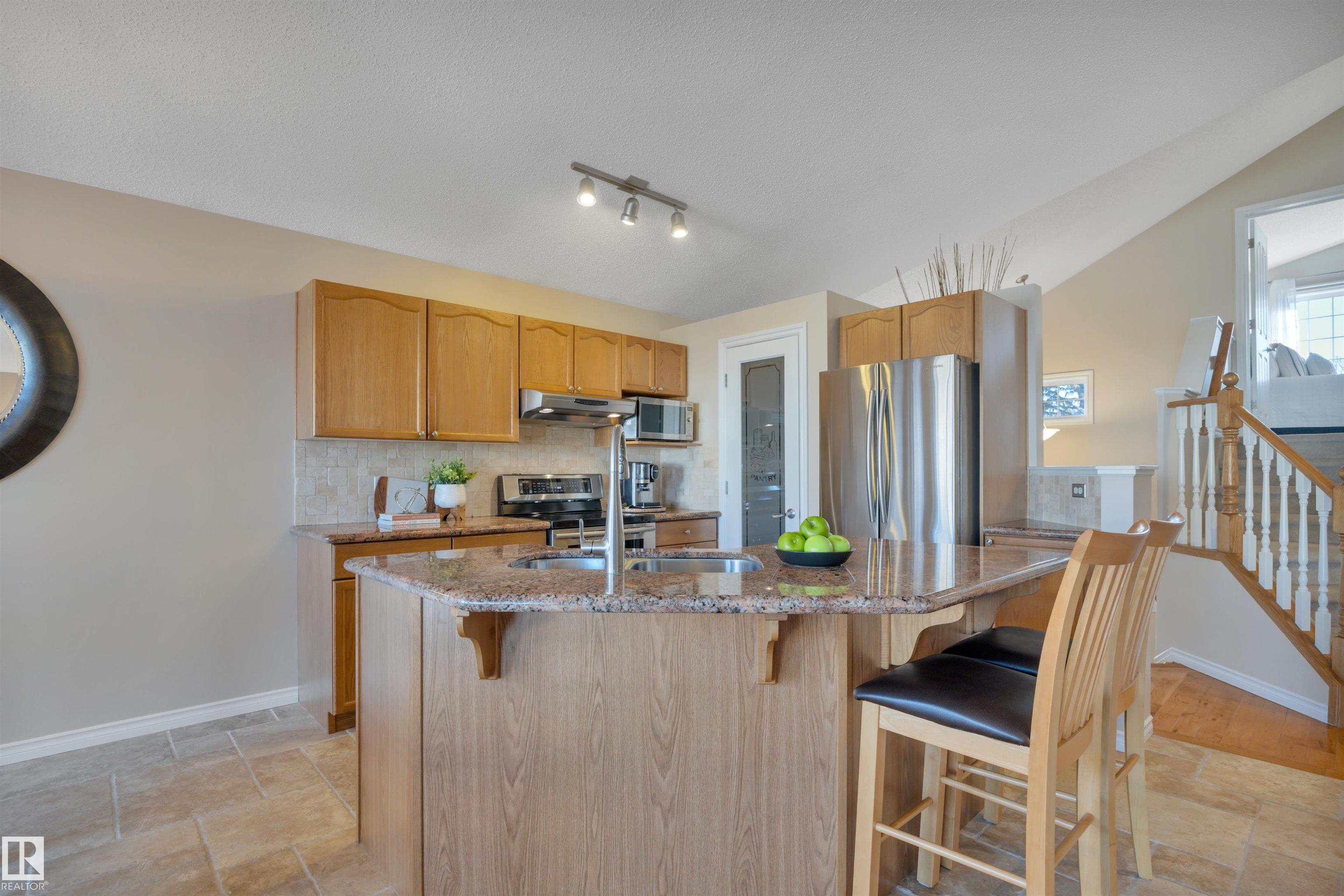 Photo 13 at 3110 42 Street, Caledonia, Leduc