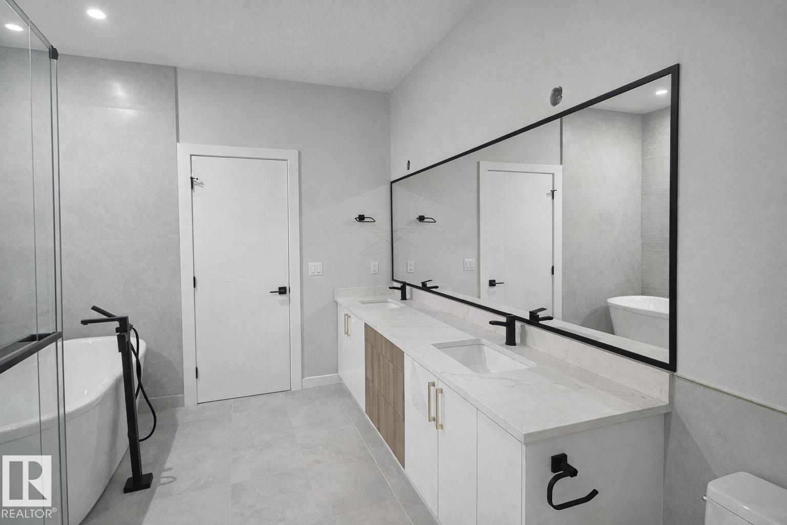 Photo 9 at 53 Blackbird Bend, South Fort, Fort Saskatchewan