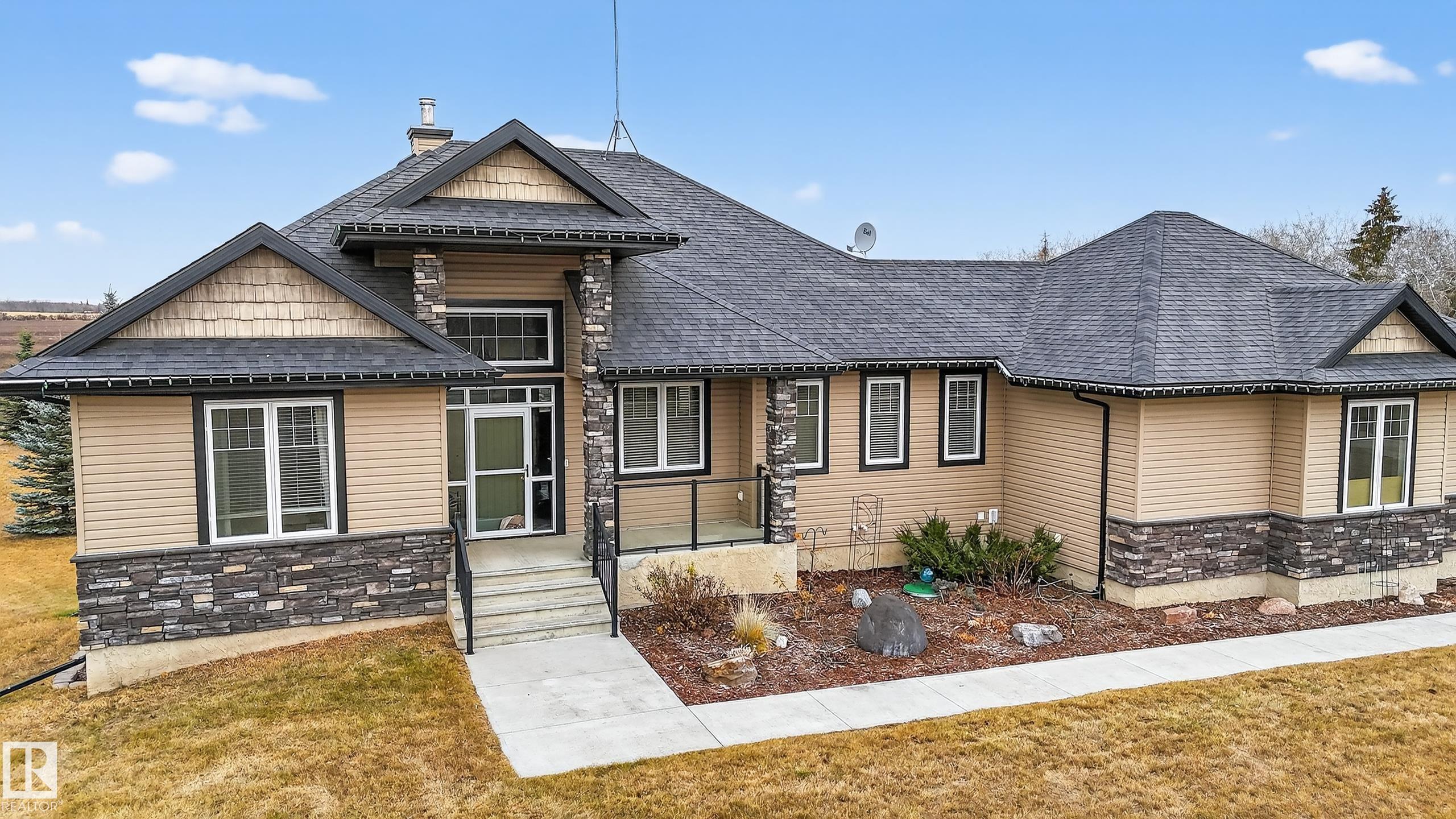 Photo 7 at 51016 Rge Road 270, None, Rural Parkland County