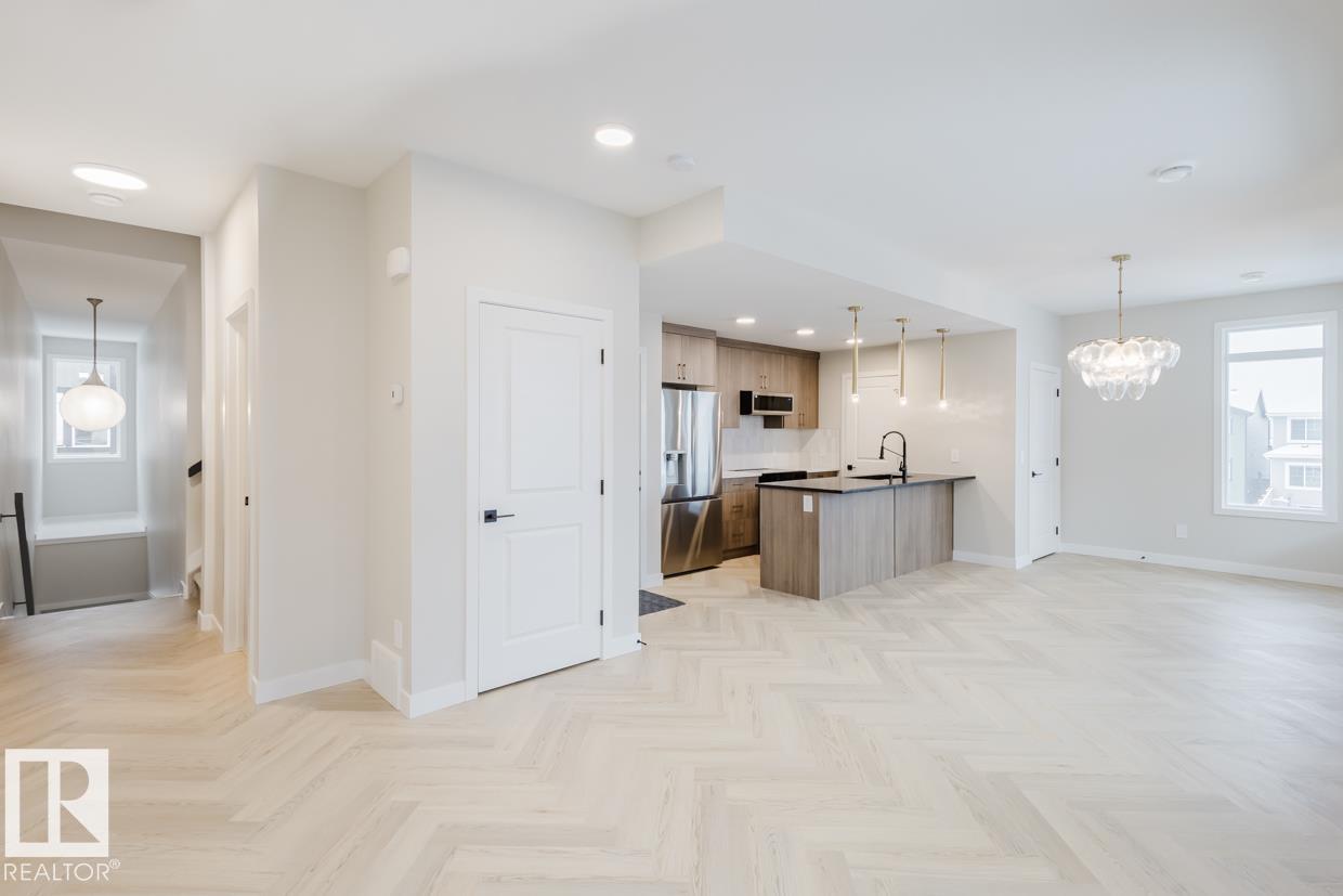 Picture for #4 16231 19 AV SW