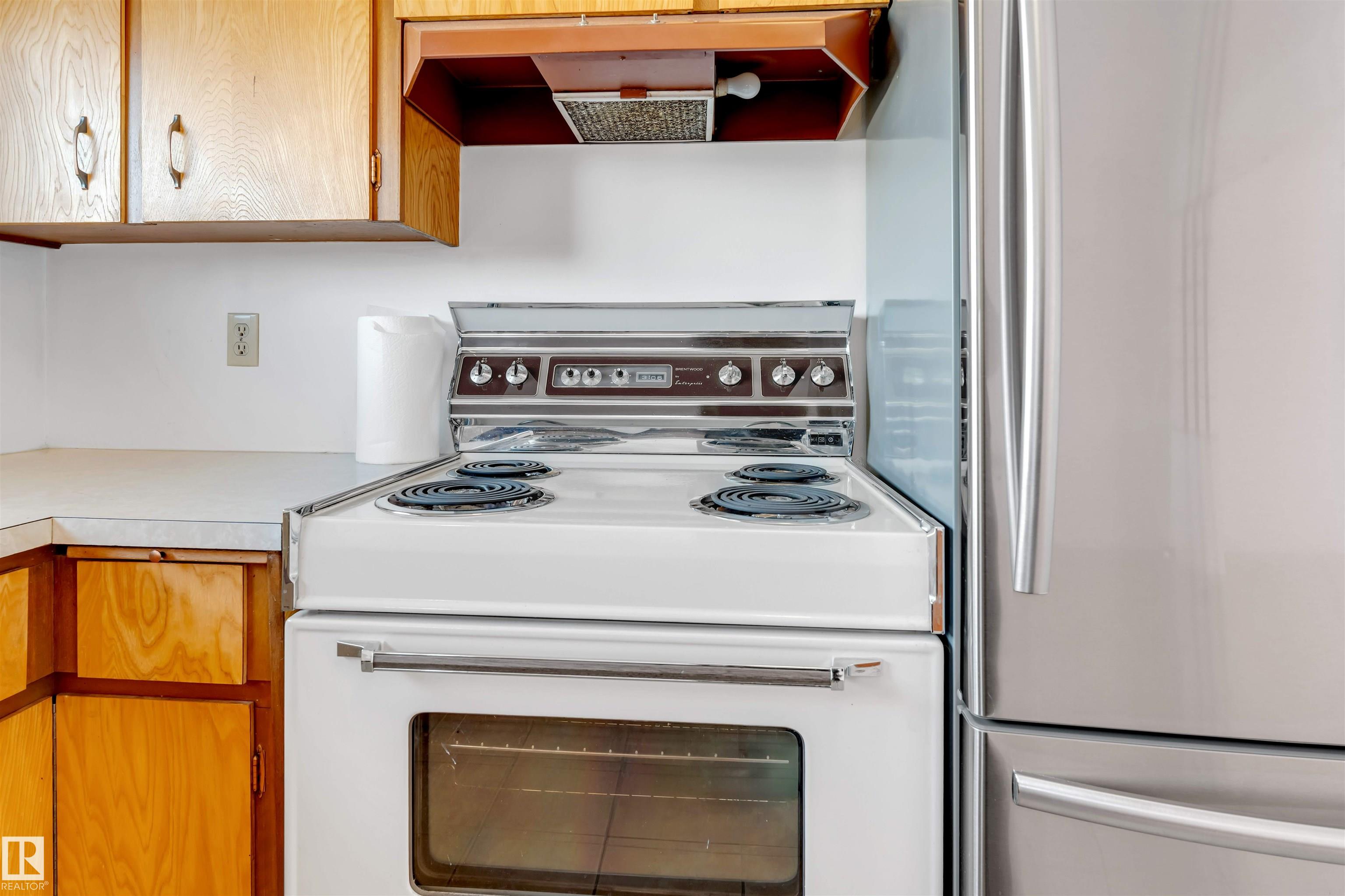 Photo 20 at 8716 137 Avenue NW, Northmount, Edmonton