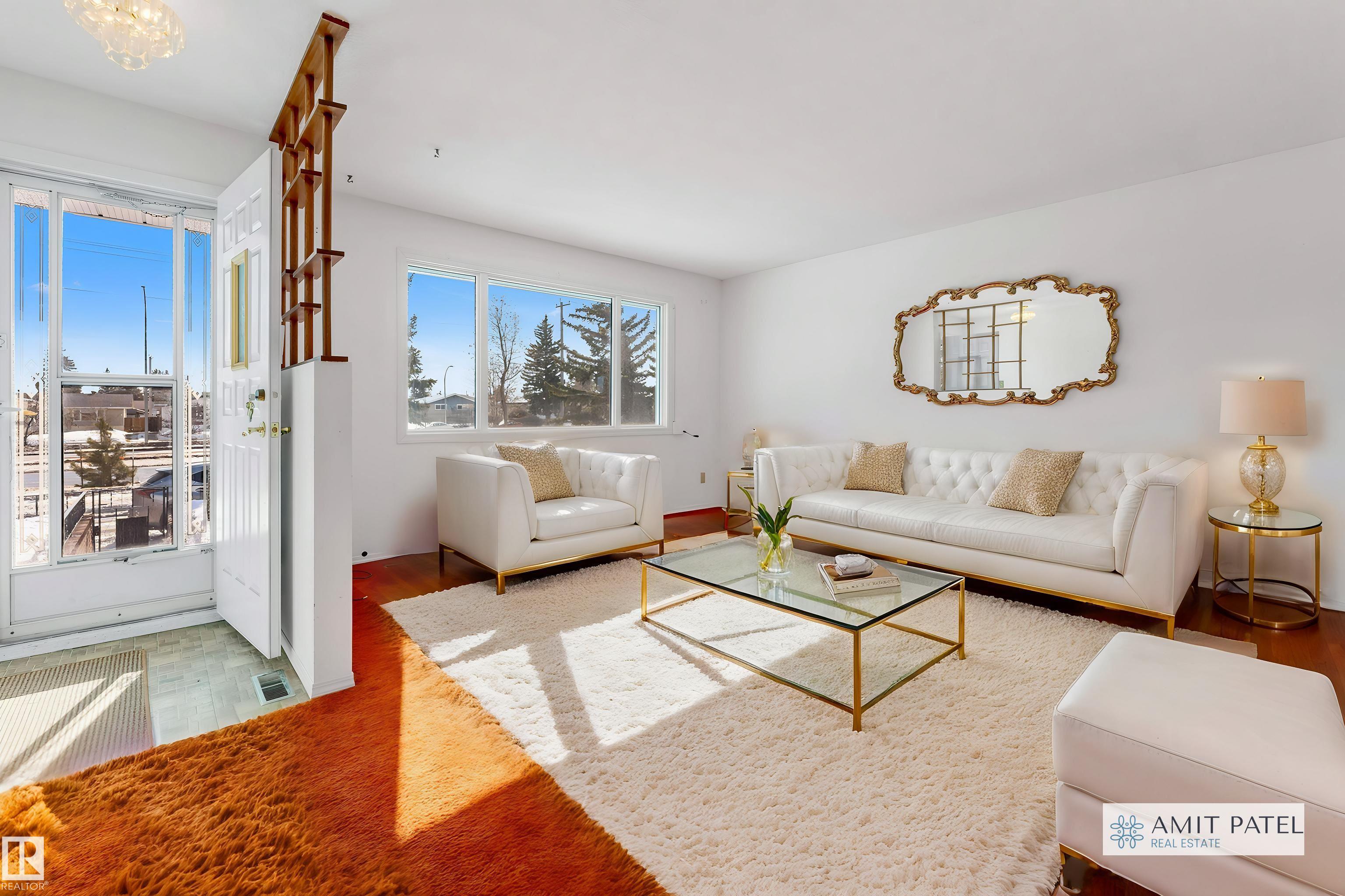 Photo 4 at 8716 137 Avenue NW, Northmount, Edmonton