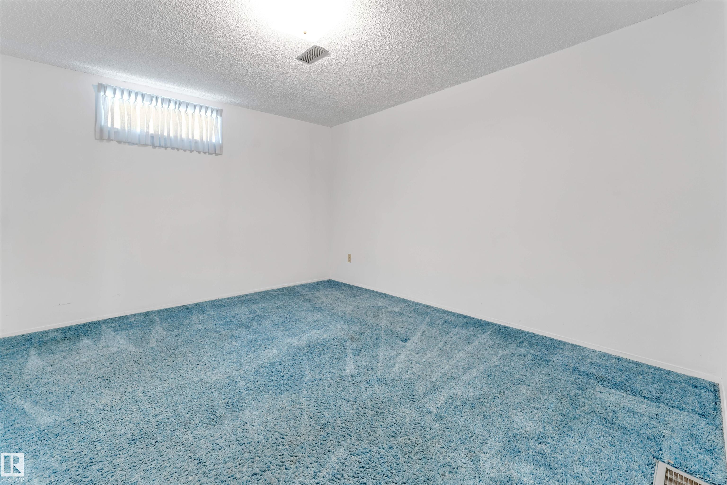 Photo 33 at 8716 137 Avenue NW, Northmount, Edmonton