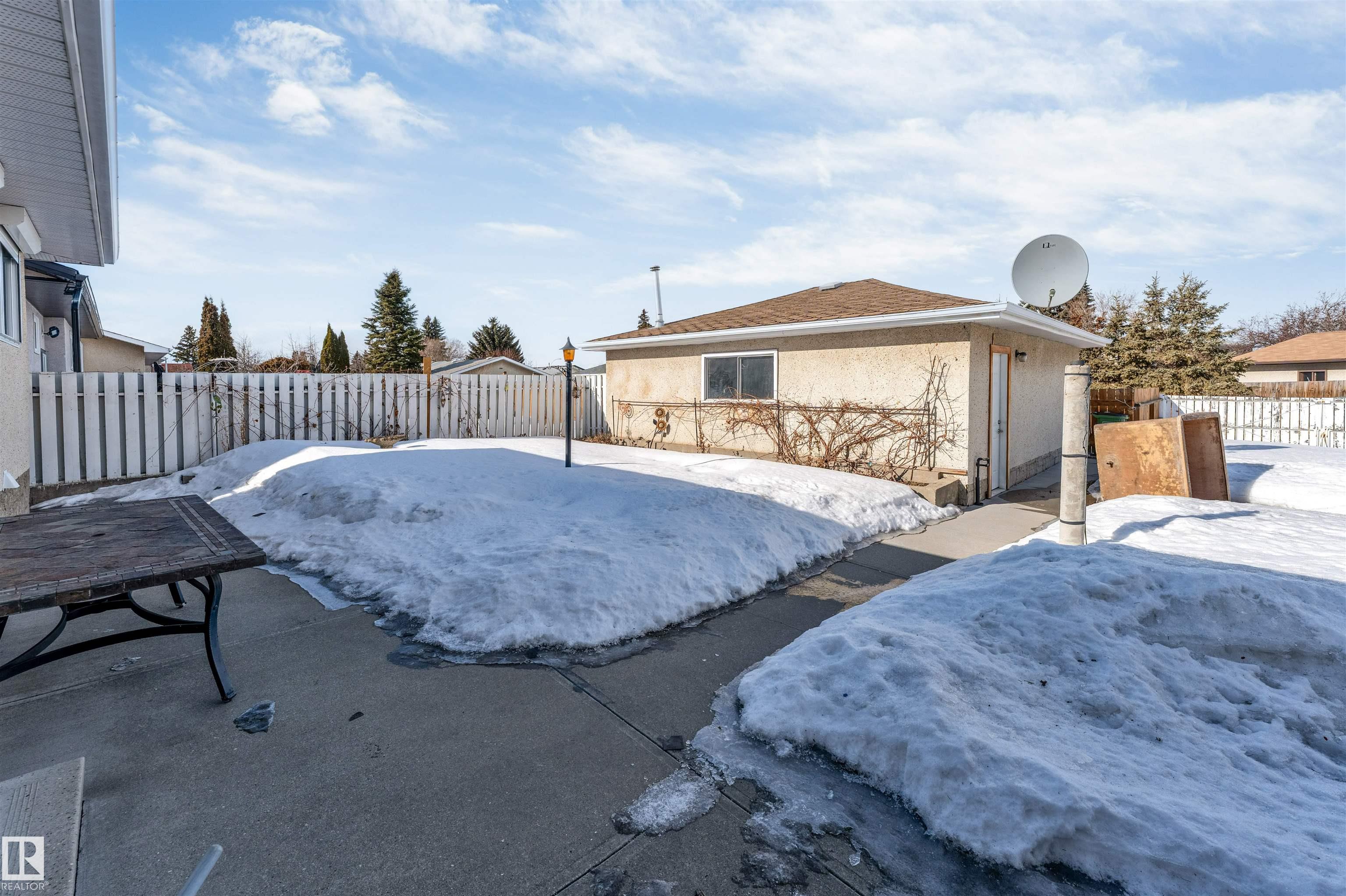 Photo 39 at 8716 137 Avenue NW, Northmount, Edmonton