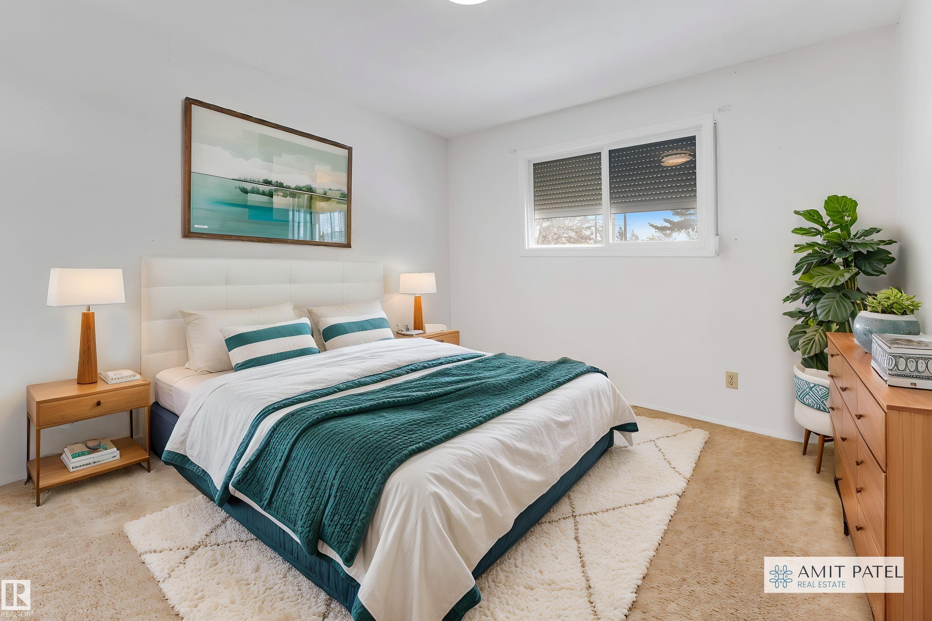 Photo 5 at 8716 137 Avenue NW, Northmount, Edmonton