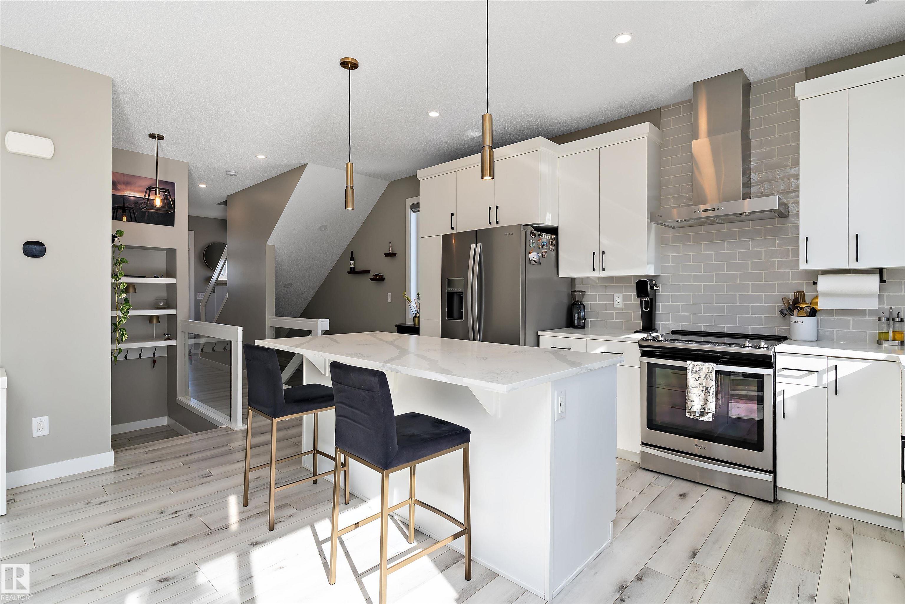 Photo 6 at 1615 202 Street NW, Stillwater, Edmonton