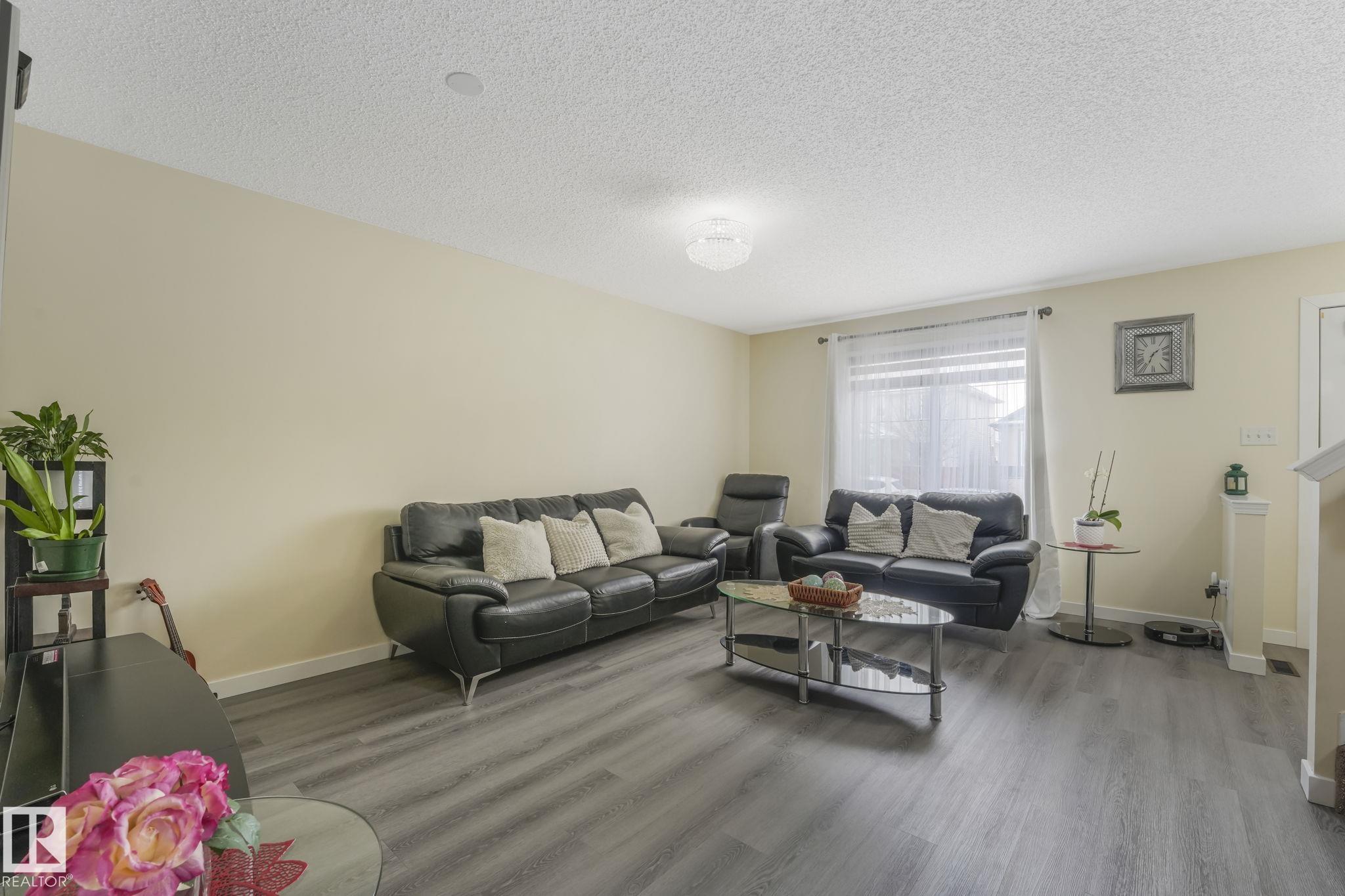 Photo 10 at 2348 28b Avenue NW, Silver Berry, Edmonton