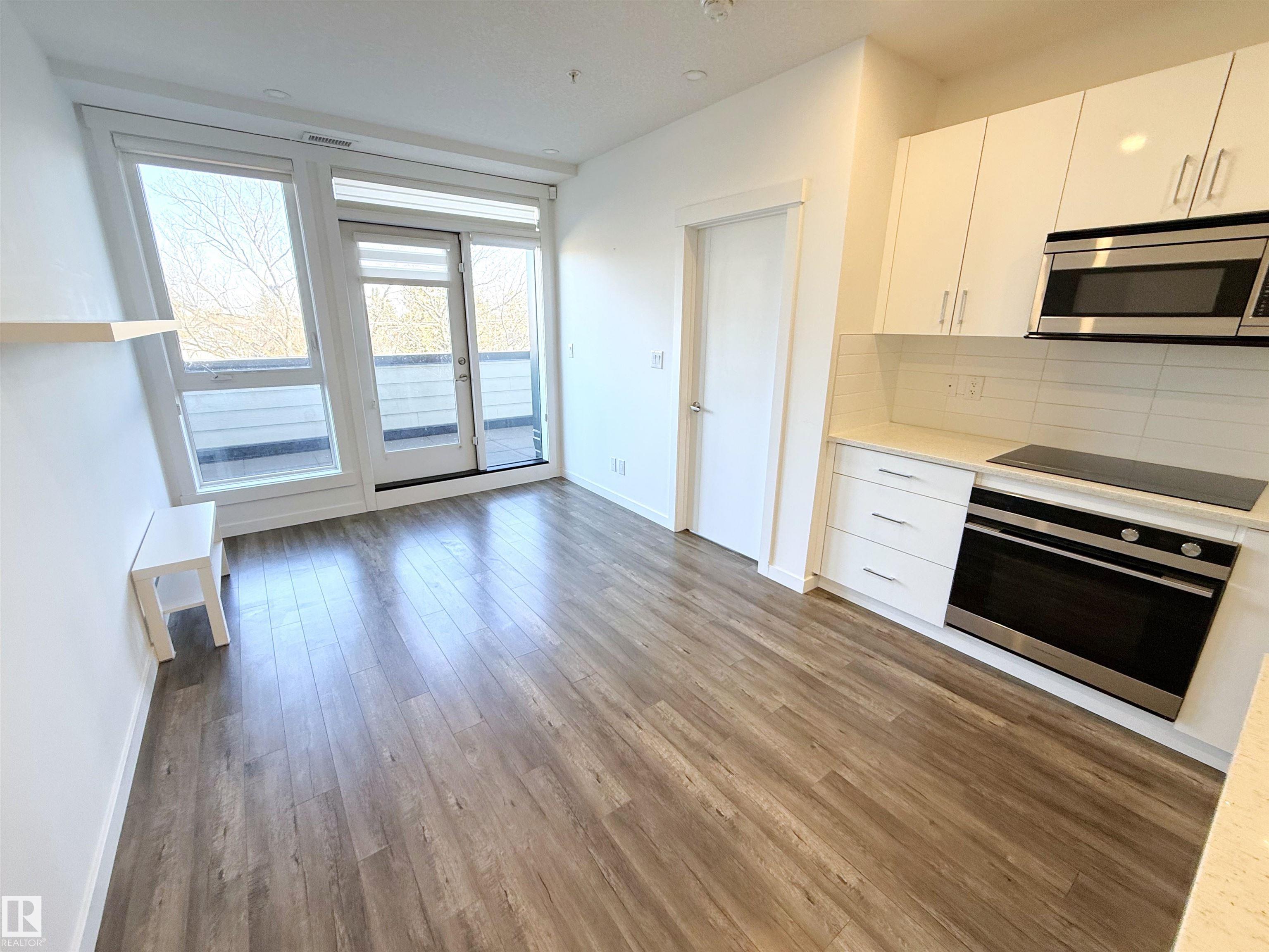 Photo 9 at 405 - 11503 76 Avenue NW, Belgravia, Edmonton