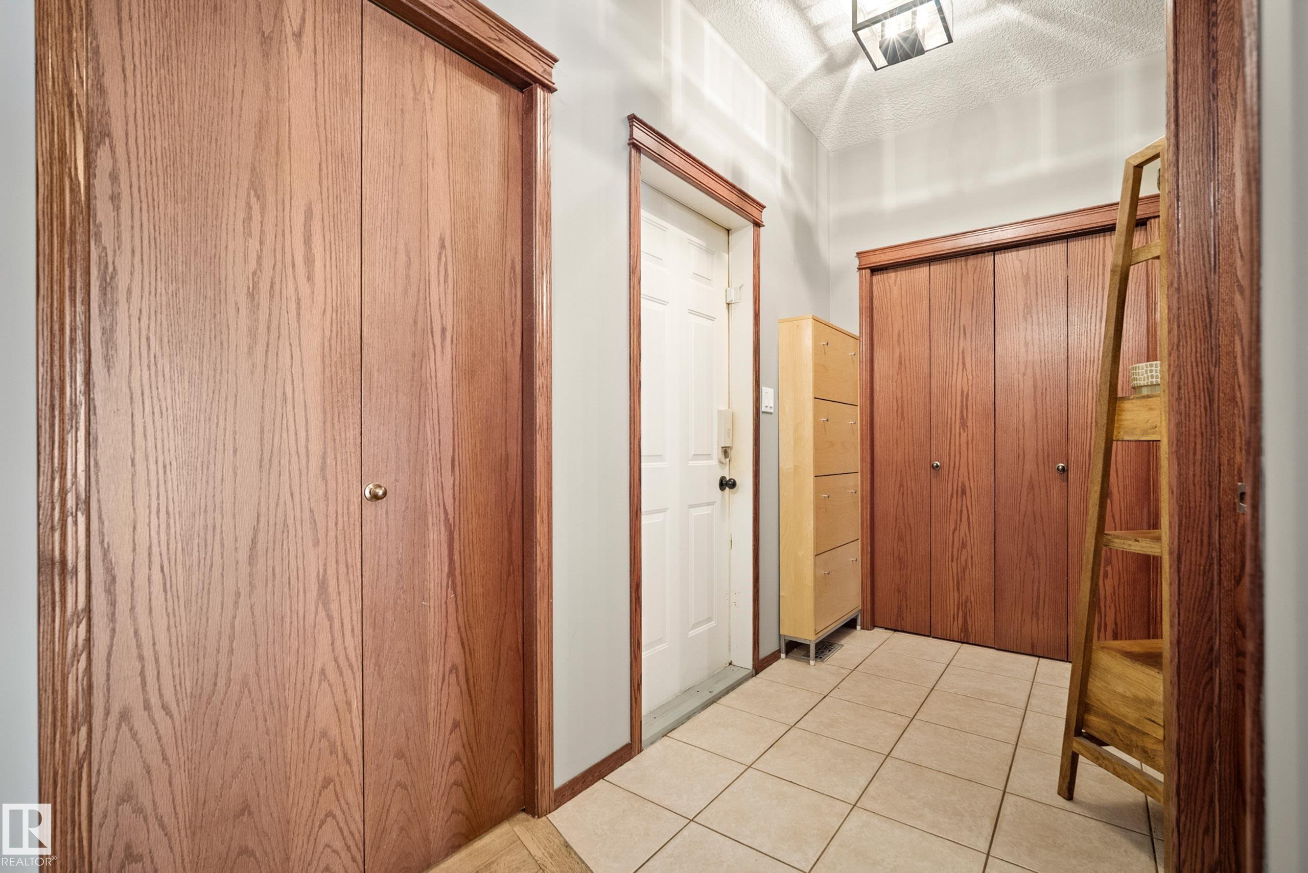 Photo 18 at 19 Rosemount Boulevard, Coloniale Estates, Beaumont