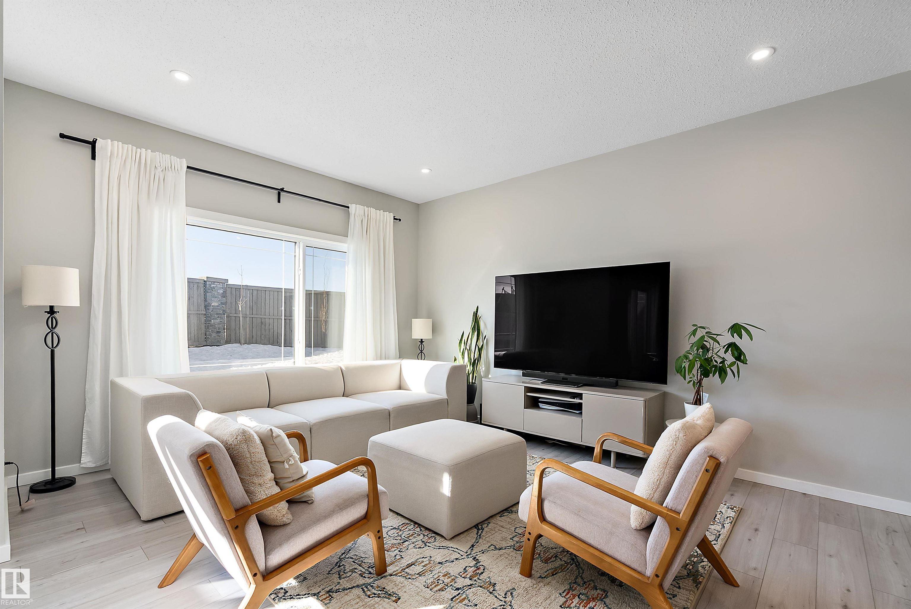 Photo 9 at 197 Larch Crescent, Woodbend, Leduc