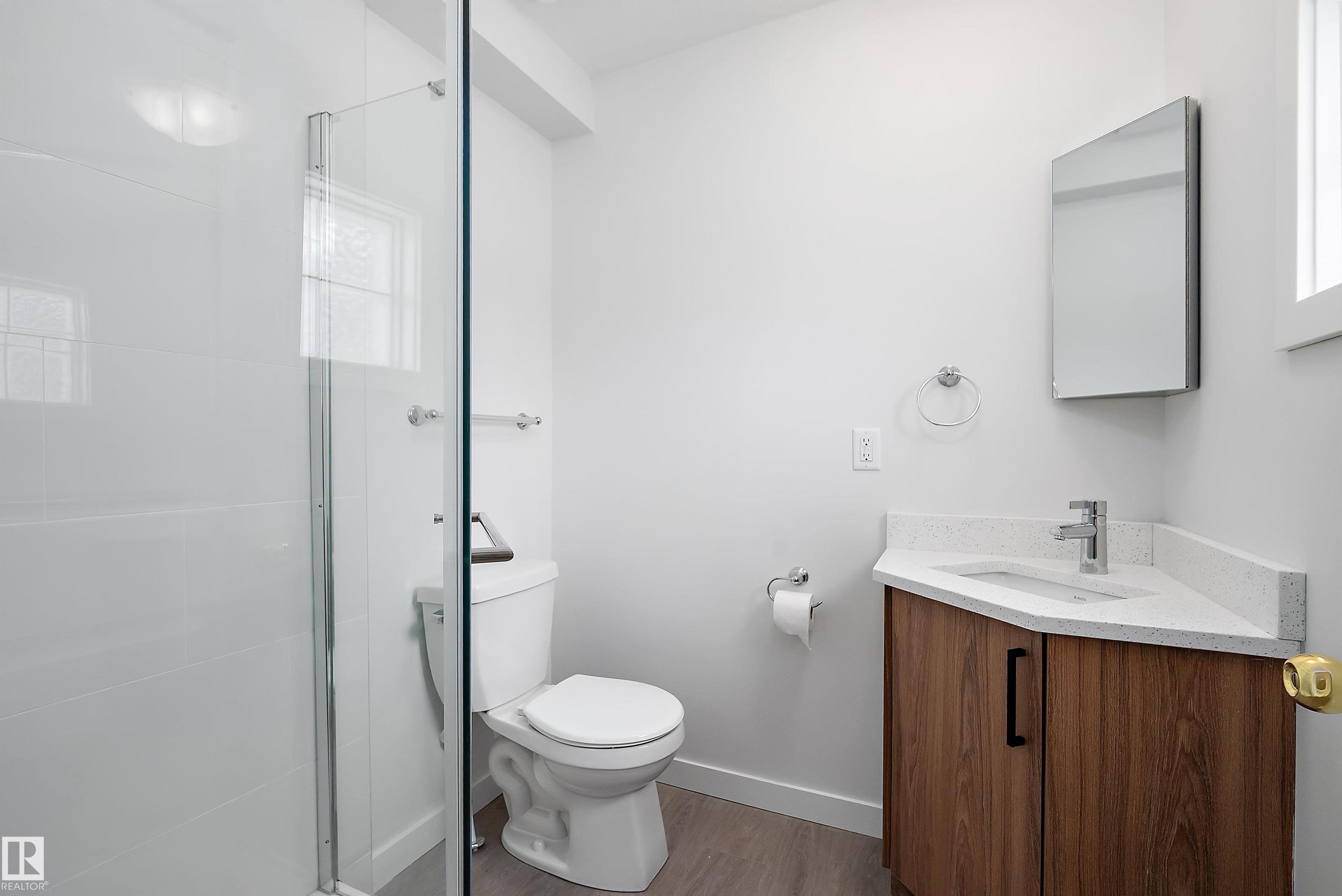 Photo 35 at 11724 122 Street NW, Inglewood, Edmonton