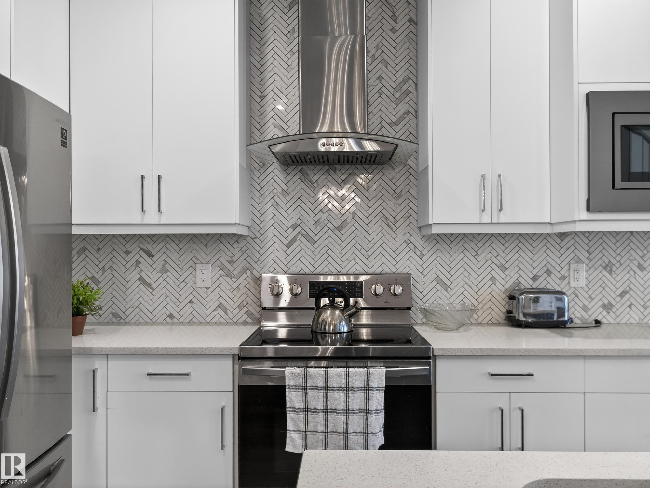 Photo 9 at 9358 Pear Link SW, The Orchards At Ellerslie, Edmonton