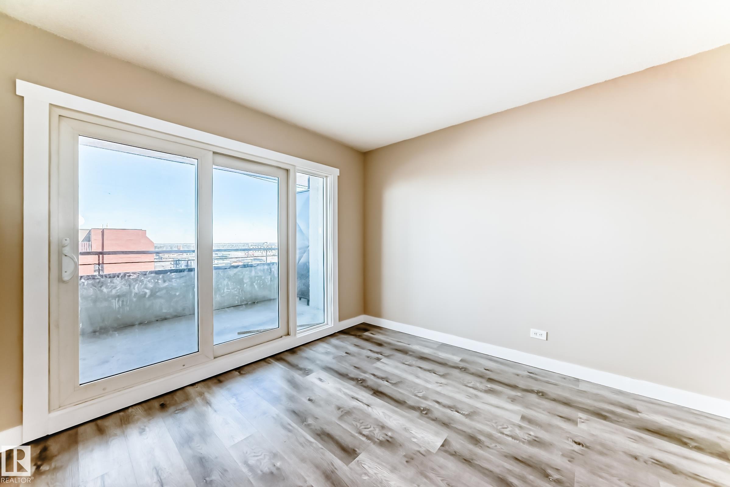 Photo 13 at 1207 - 10140 120 Street NW, Wîhkwêntôwin, Edmonton