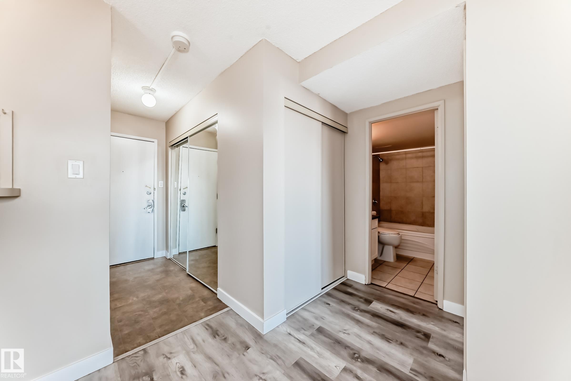 Photo 27 at 1207 - 10140 120 Street NW, Wîhkwêntôwin, Edmonton