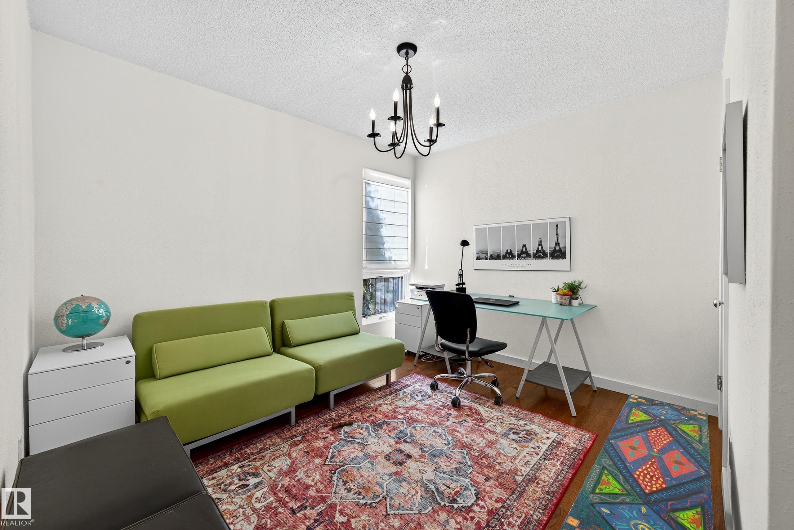 https://zimg.paragon.ice.com/ParagonImages/Property/PM/RAE/225389864/25/0/0/4d6f2f6a5605be5e48d3c66d9cf8a930/1/504ef9455d792c0956ba9ae0211bb2f3/225389864-0E365C66-1FBE-4B7E-8AF2-BBCEFE38310F.JPG