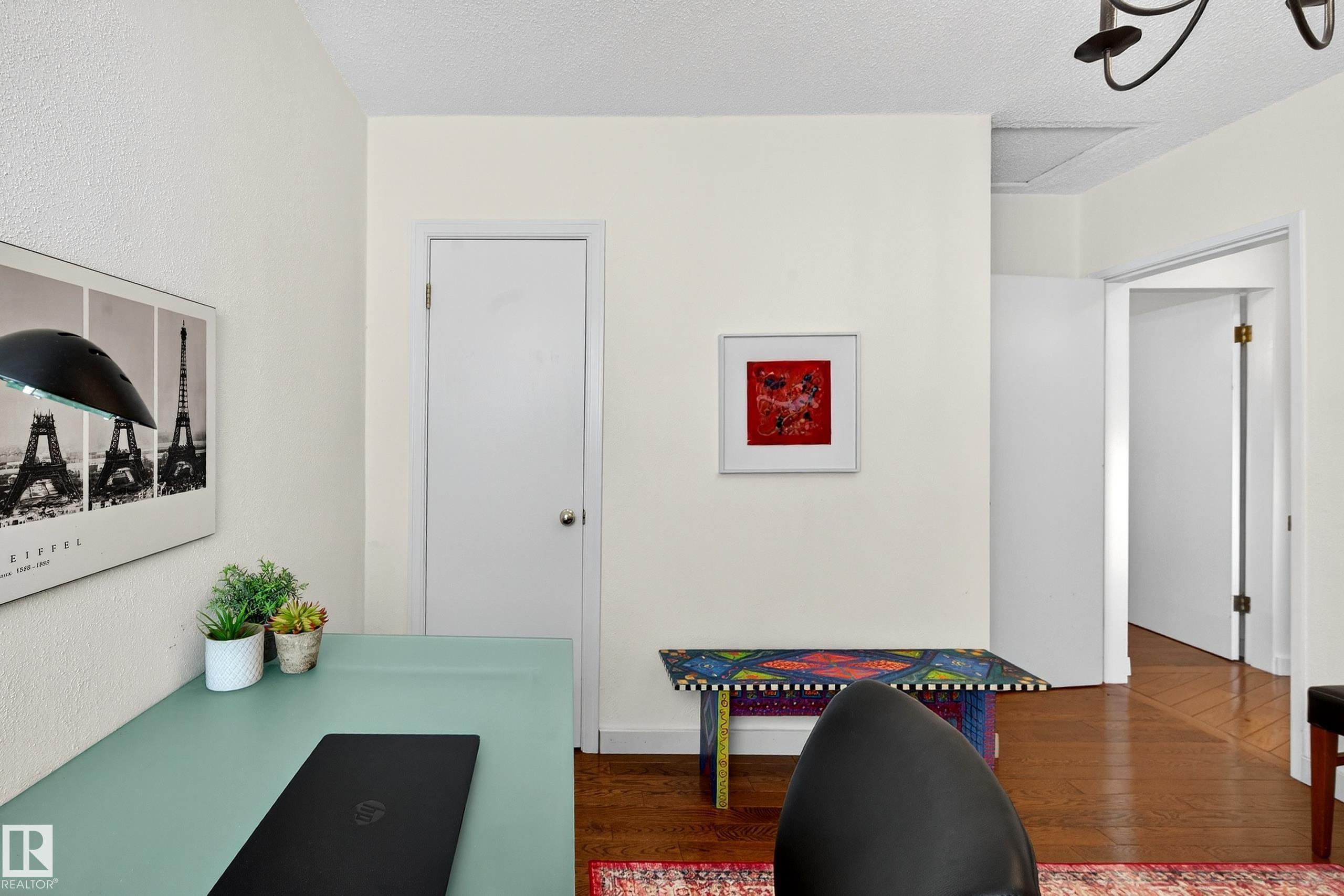 https://zimg.paragon.ice.com/ParagonImages/Property/PM/RAE/225389864/26/0/0/3e6febcfbd45085889ba5bed36d9e50c/1/504ef9455d792c0956ba9ae0211bb2f3/225389864-76755E75-4FC7-491C-935E-657F95FACBD7.JPG