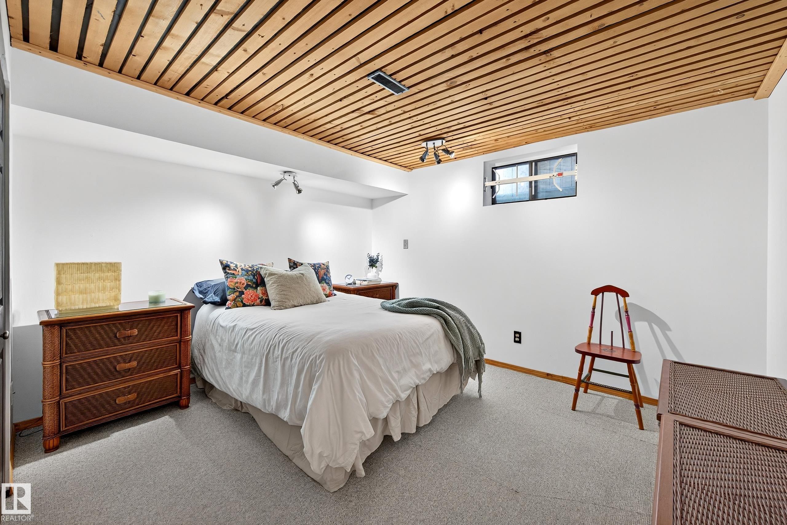 https://zimg.paragon.ice.com/ParagonImages/Property/PM/RAE/225389864/44/0/0/aece0bd762c1dc56d3ca7a60188c6074/1/504ef9455d792c0956ba9ae0211bb2f3/225389864-A90A5CB8-612D-4C01-931B-B1E40F5ABDC8.JPG