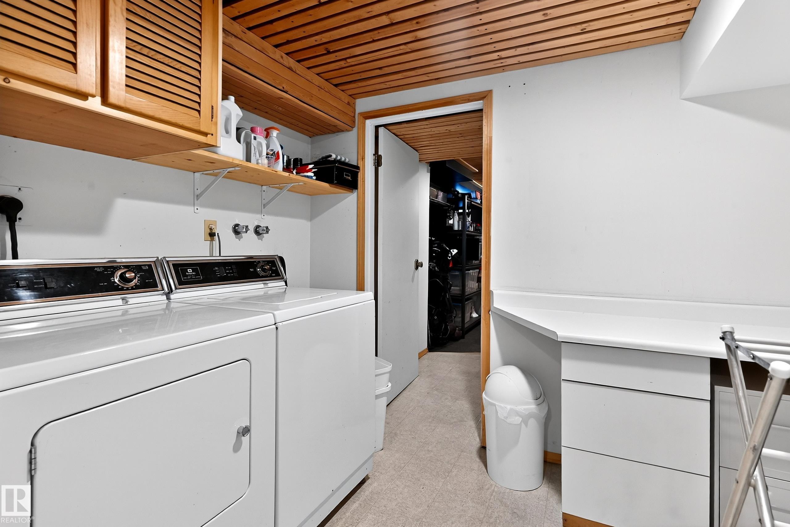 https://zimg.paragon.ice.com/ParagonImages/Property/PM/RAE/225389864/48/0/0/f28042c2368d51faef6ec0b6f7f53f18/1/504ef9455d792c0956ba9ae0211bb2f3/225389864-9BDC432F-AB62-492F-8547-6A57B58E403D.JPG