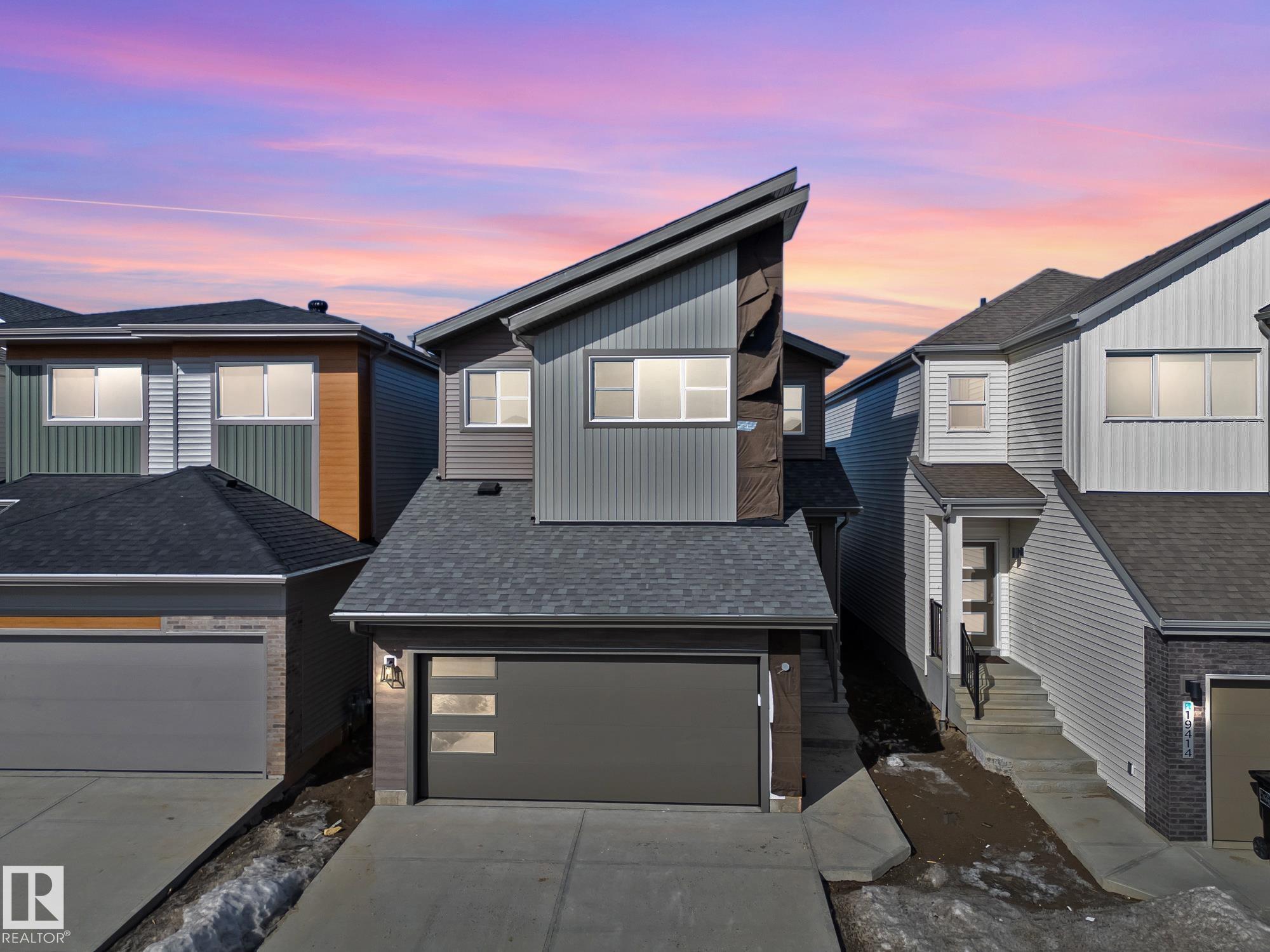 19418 22a Avenue NW, River