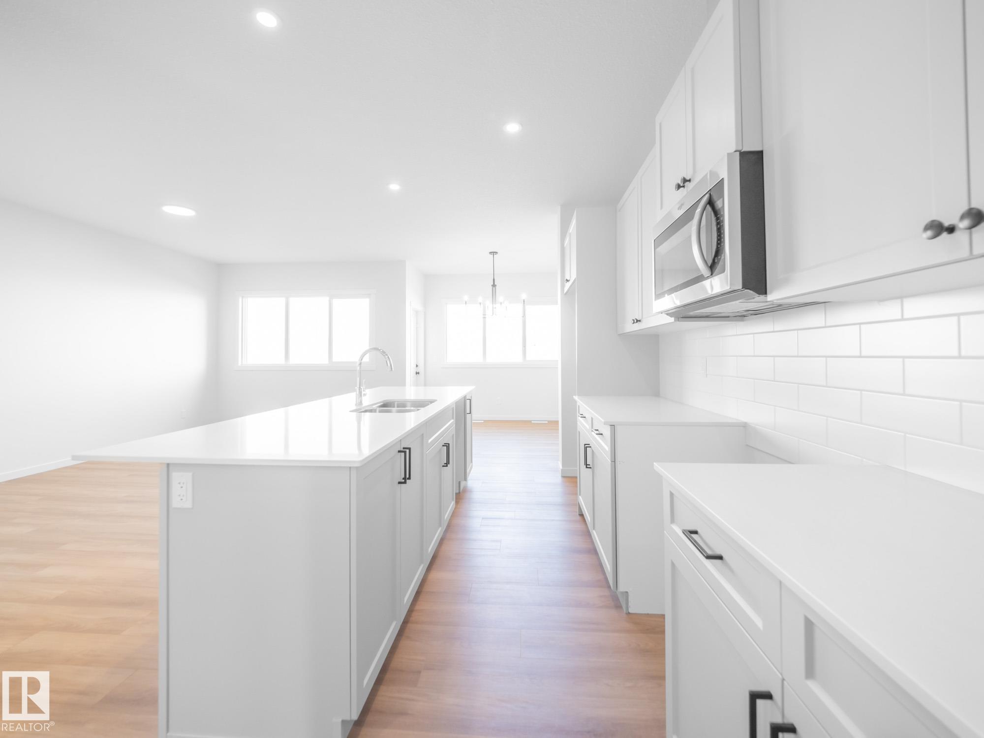 Photo 13 at 19422 22a Avenue NW, River's Edge, Edmonton