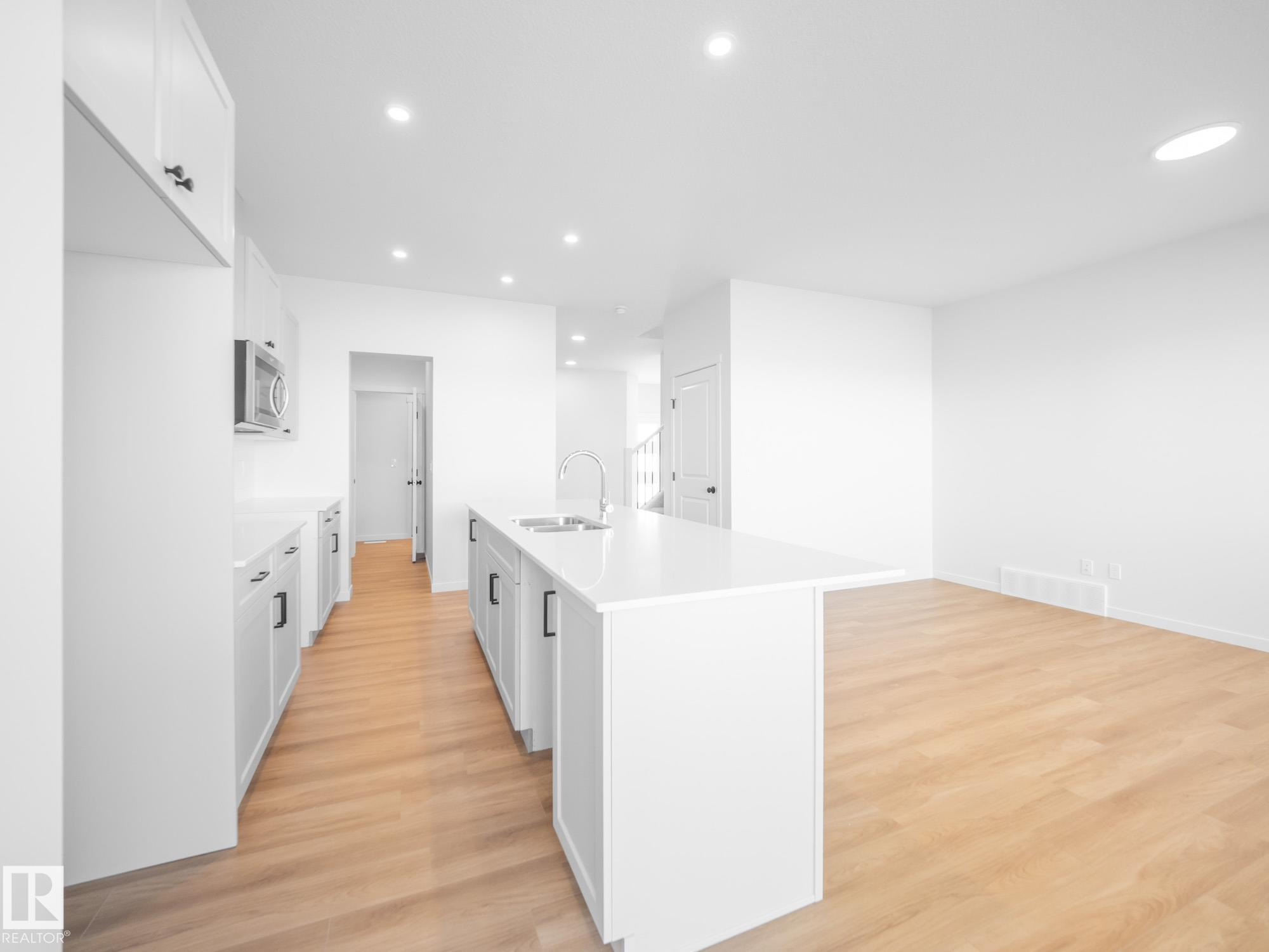 Photo 14 at 19422 22a Avenue NW, River's Edge, Edmonton