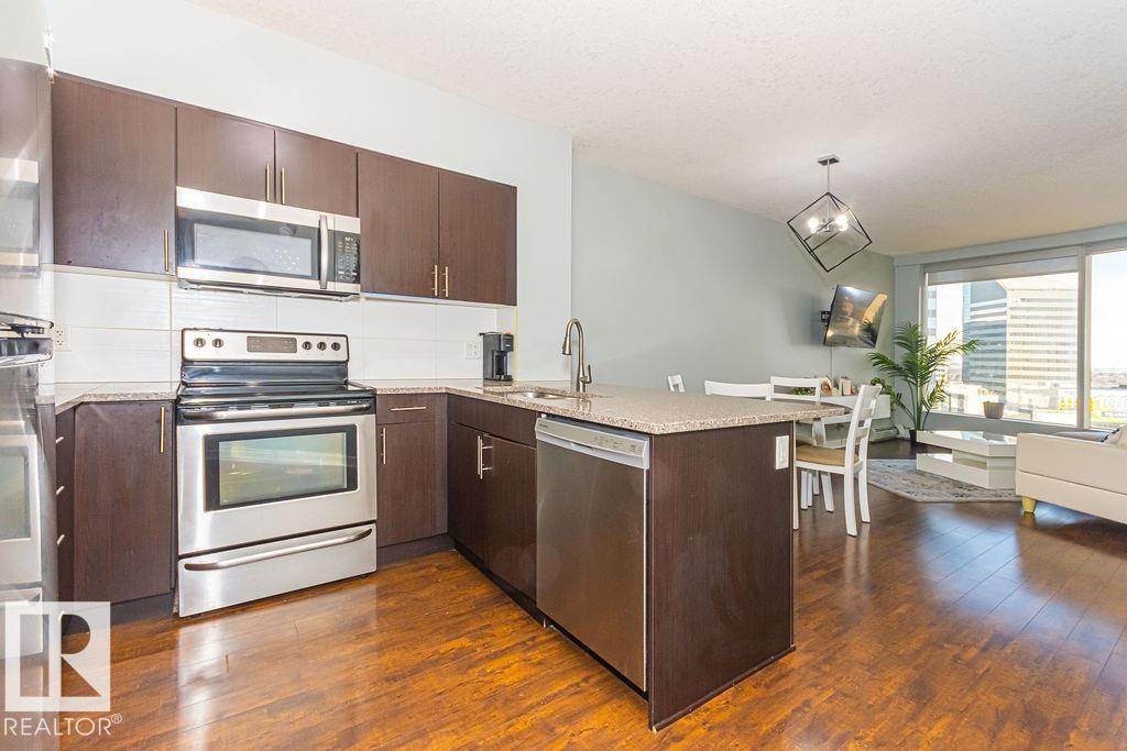 Photo 8 at 1404 - 10152 104 Street NW, Downtown, Edmonton