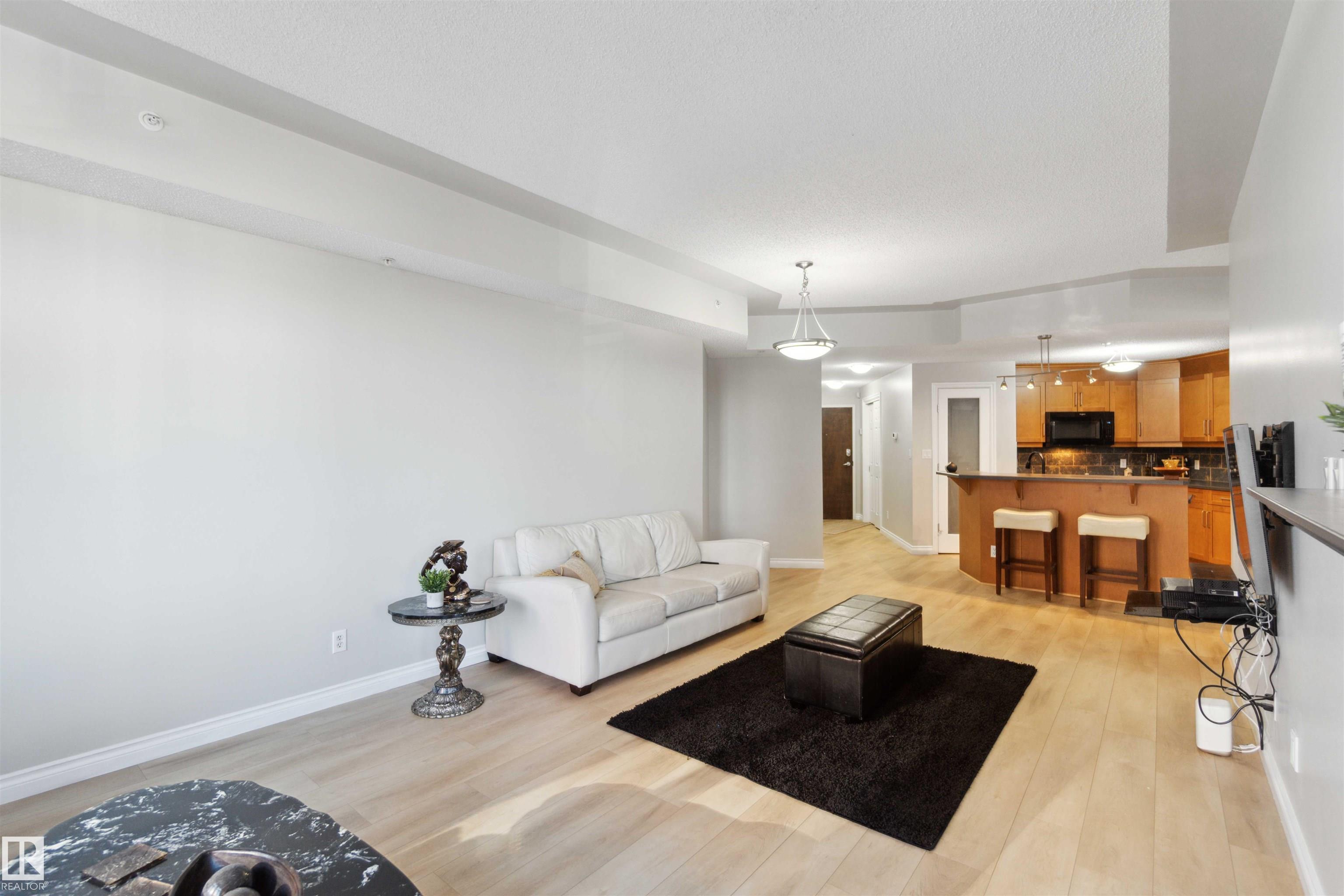 Picture for #402 9020 JASPER AV NW
