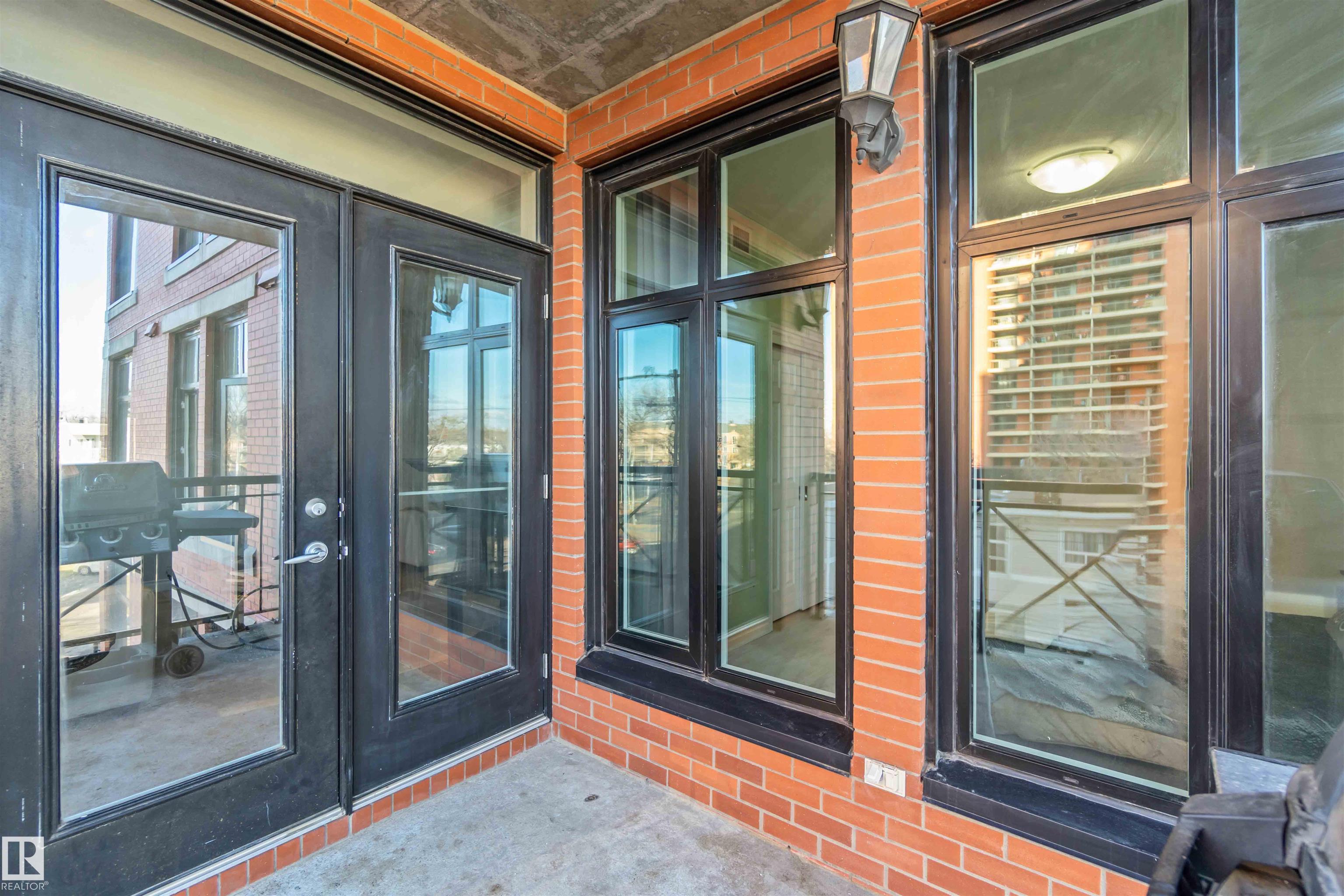 Photo 18 at 402 - 9020 Jasper Avenue NW, Boyle Street, Edmonton