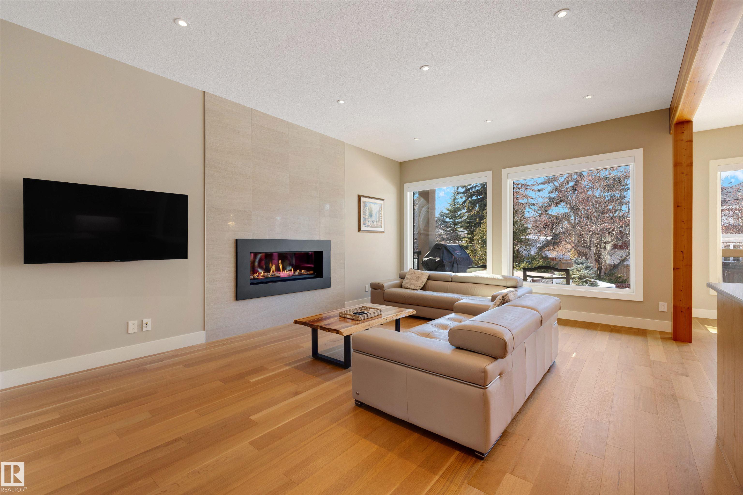 Photo 13 at 8408 118 Street NW, Windsor Park, Edmonton