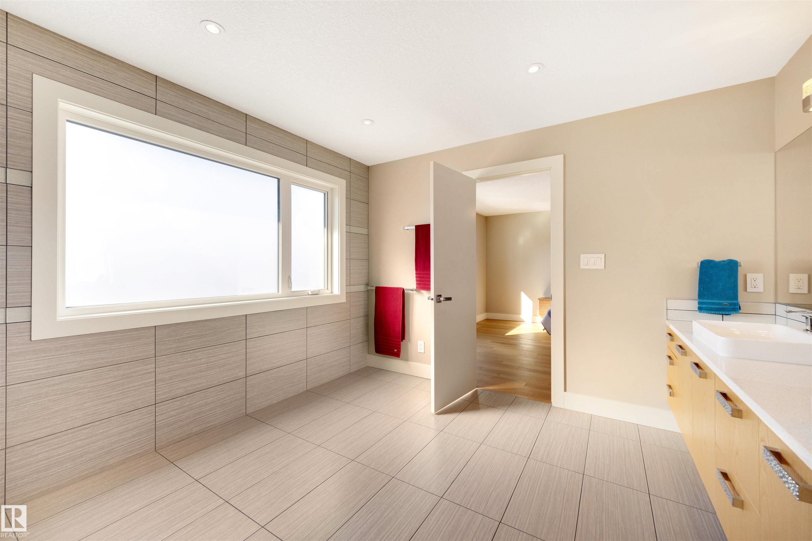 Photo 29 at 8408 118 Street NW, Windsor Park, Edmonton