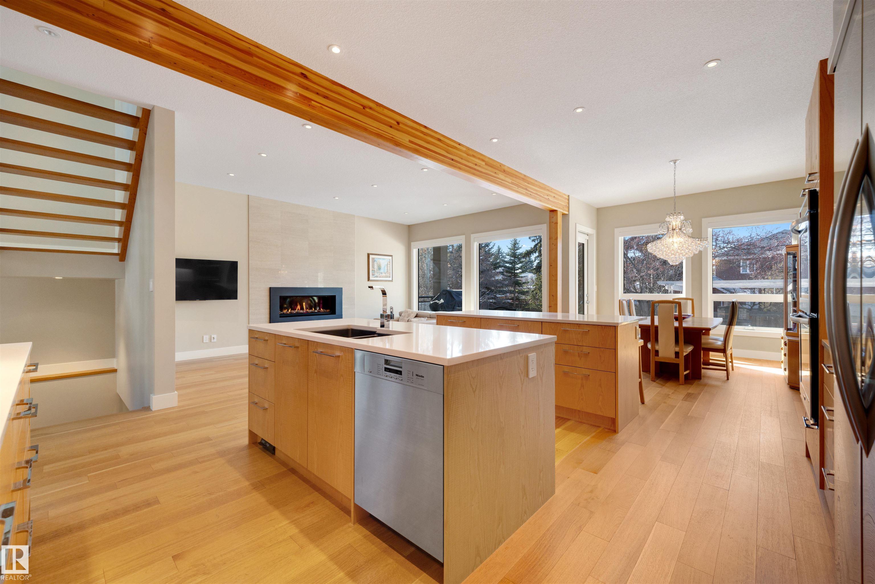 Photo 7 at 8408 118 Street NW, Windsor Park, Edmonton