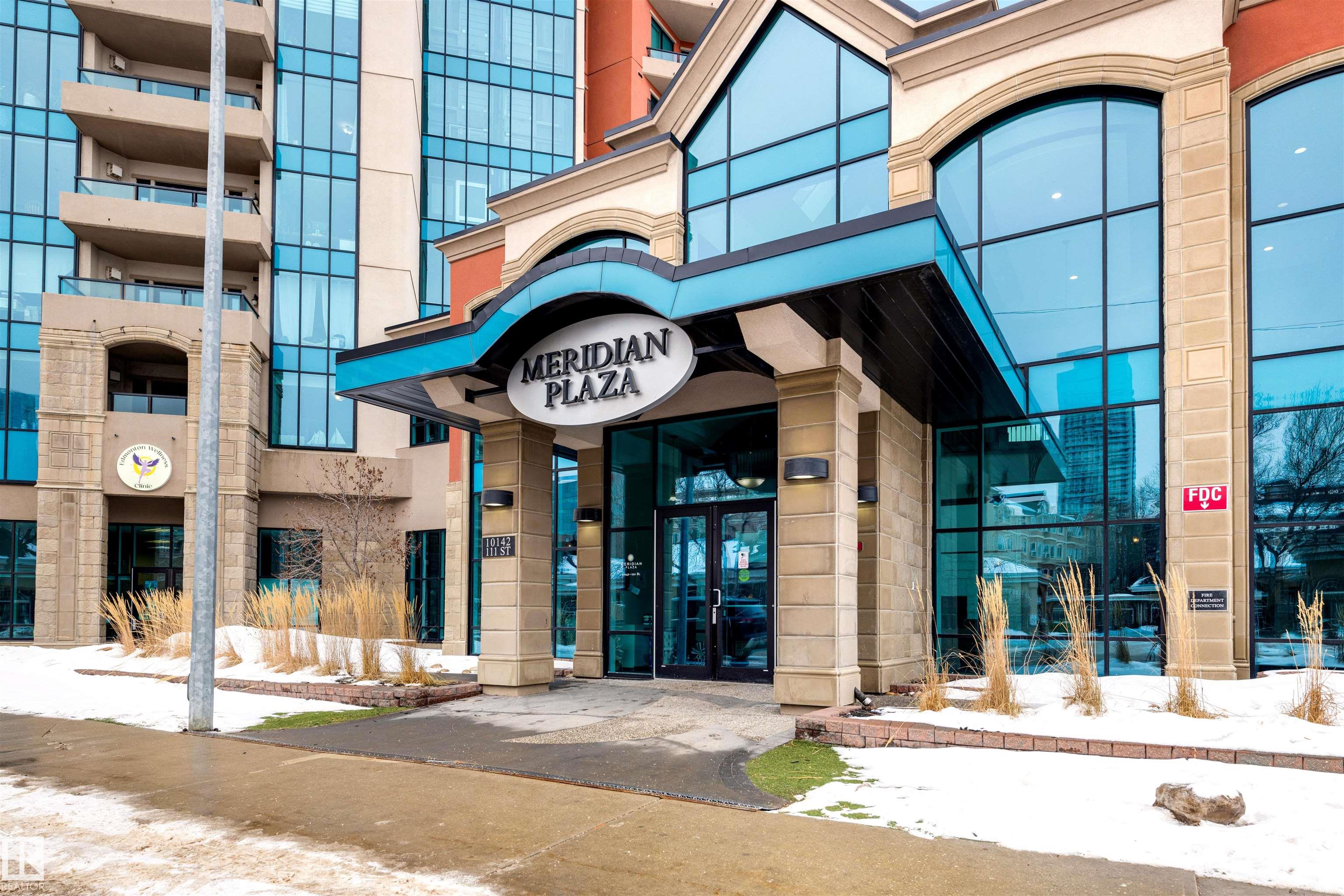 906 - 10142 111 Street NW, Wîhkwêntôwin, Edmonton photo number 2