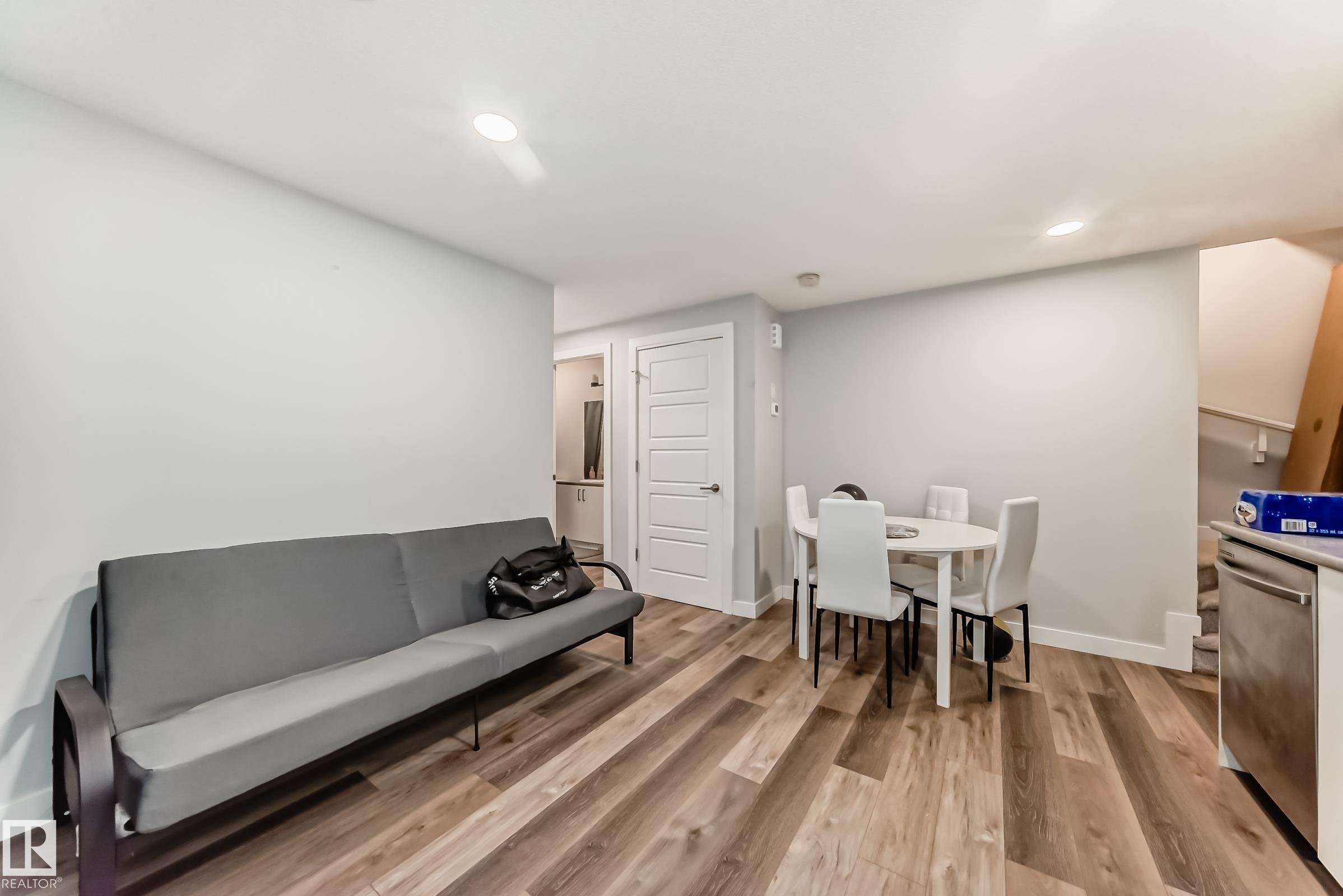 Photo 43 at 572 Glenridding Ravine Drive SW, Glenridding Ravine, Edmonton