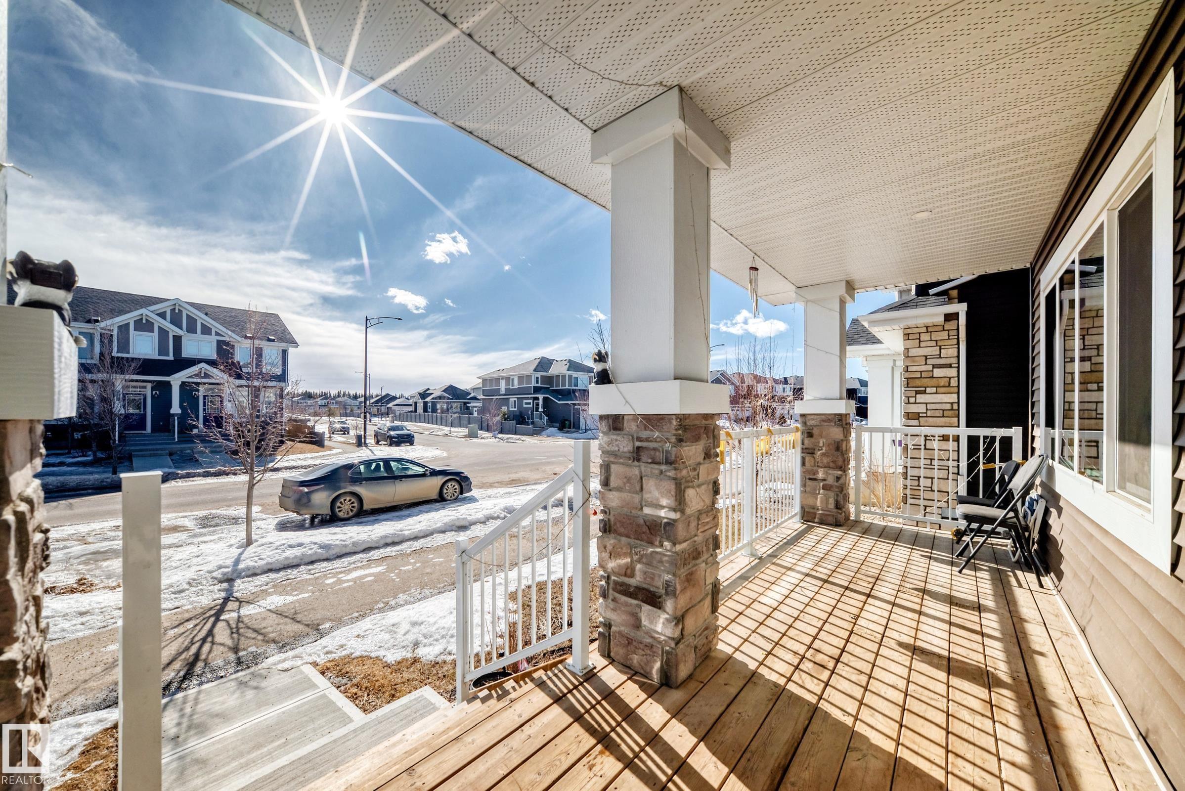 Photo 6 at 572 Glenridding Ravine Drive SW, Glenridding Ravine, Edmonton