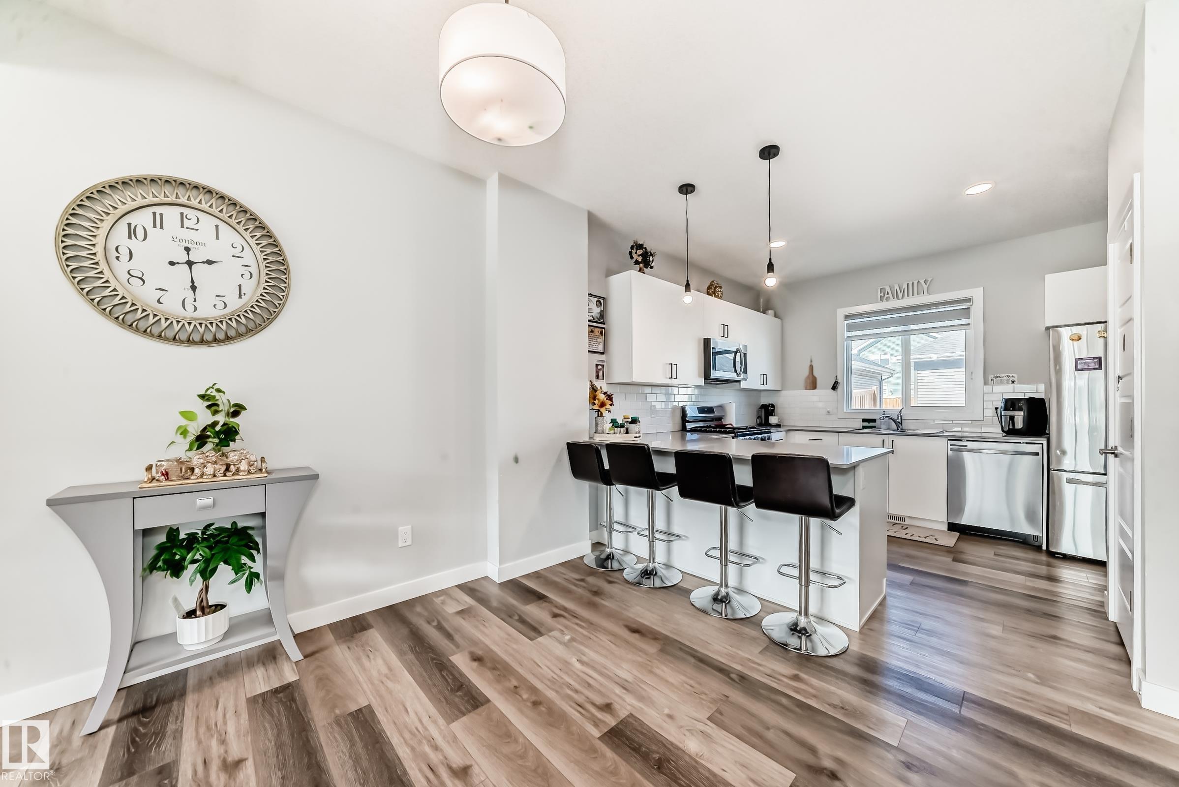 Photo 8 at 572 Glenridding Ravine Drive SW, Glenridding Ravine, Edmonton