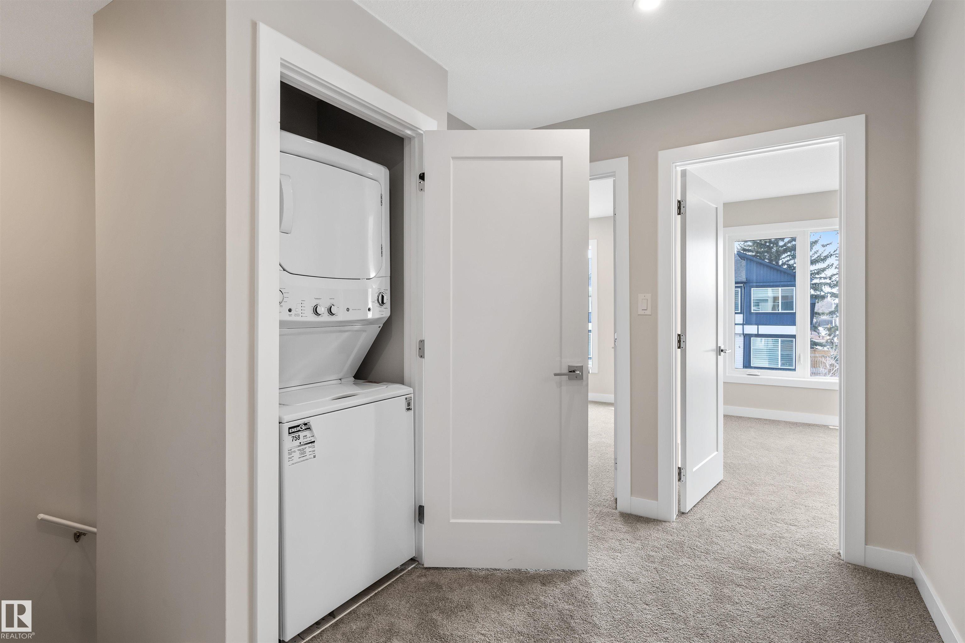 Photo 14 at 10011 162 Street NW, Glenwood, Edmonton