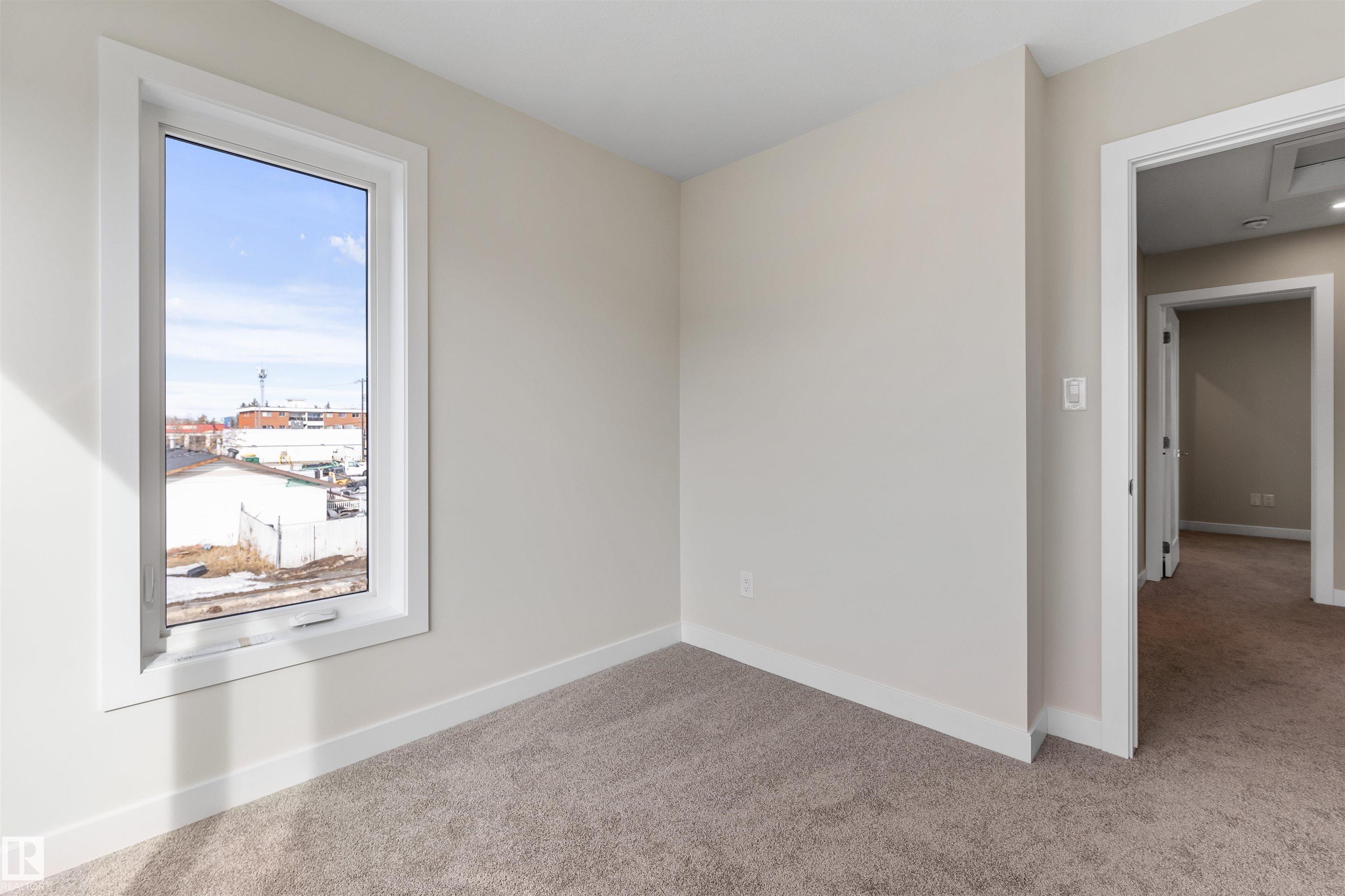 Photo 22 at 10011 162 Street NW, Glenwood, Edmonton