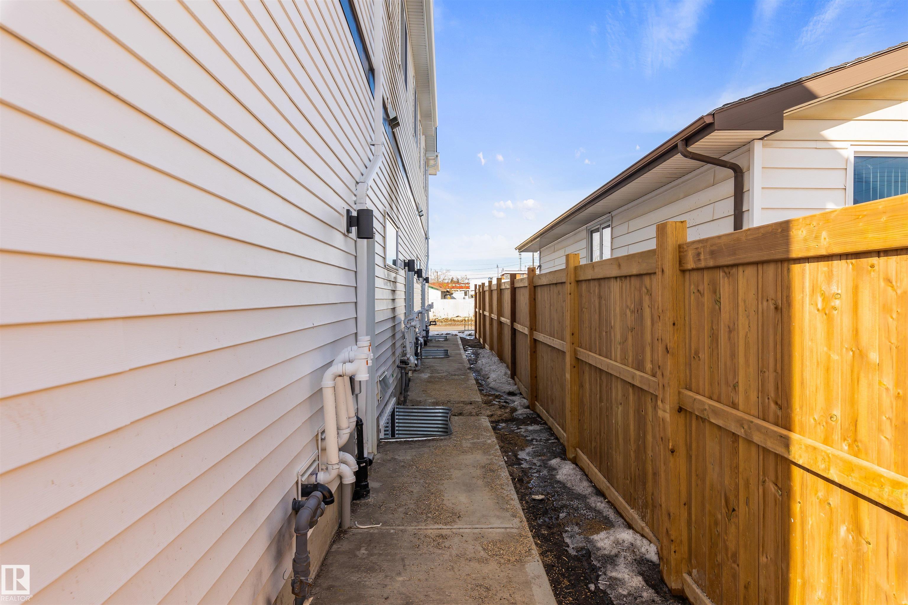 Photo 34 at 10011 162 Street NW, Glenwood, Edmonton