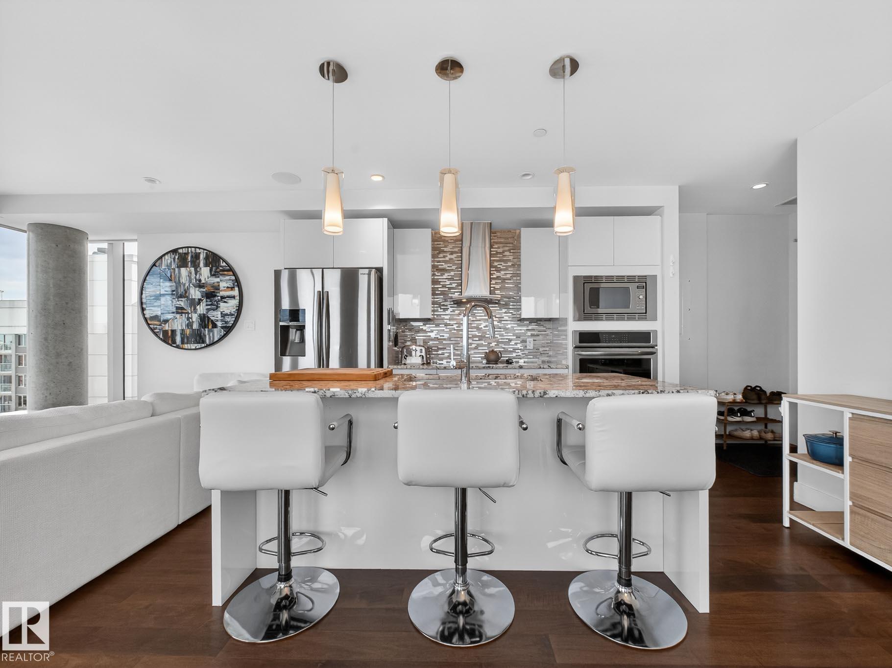 Photo 14 at 1401 - 11969 Jasper Avenue NW, Wîhkwêntôwin, Edmonton