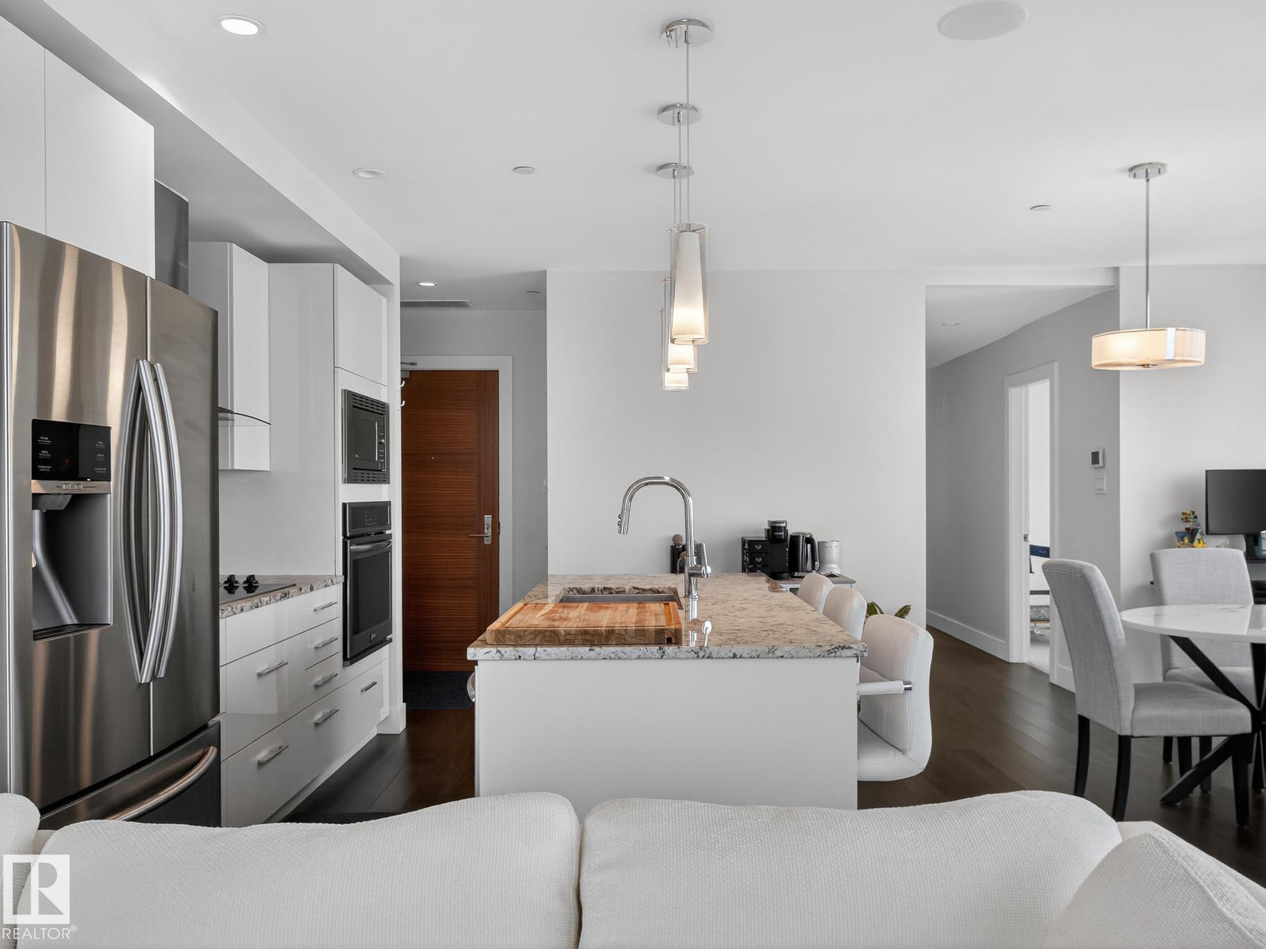 Photo 23 at 1401 - 11969 Jasper Avenue NW, Wîhkwêntôwin, Edmonton