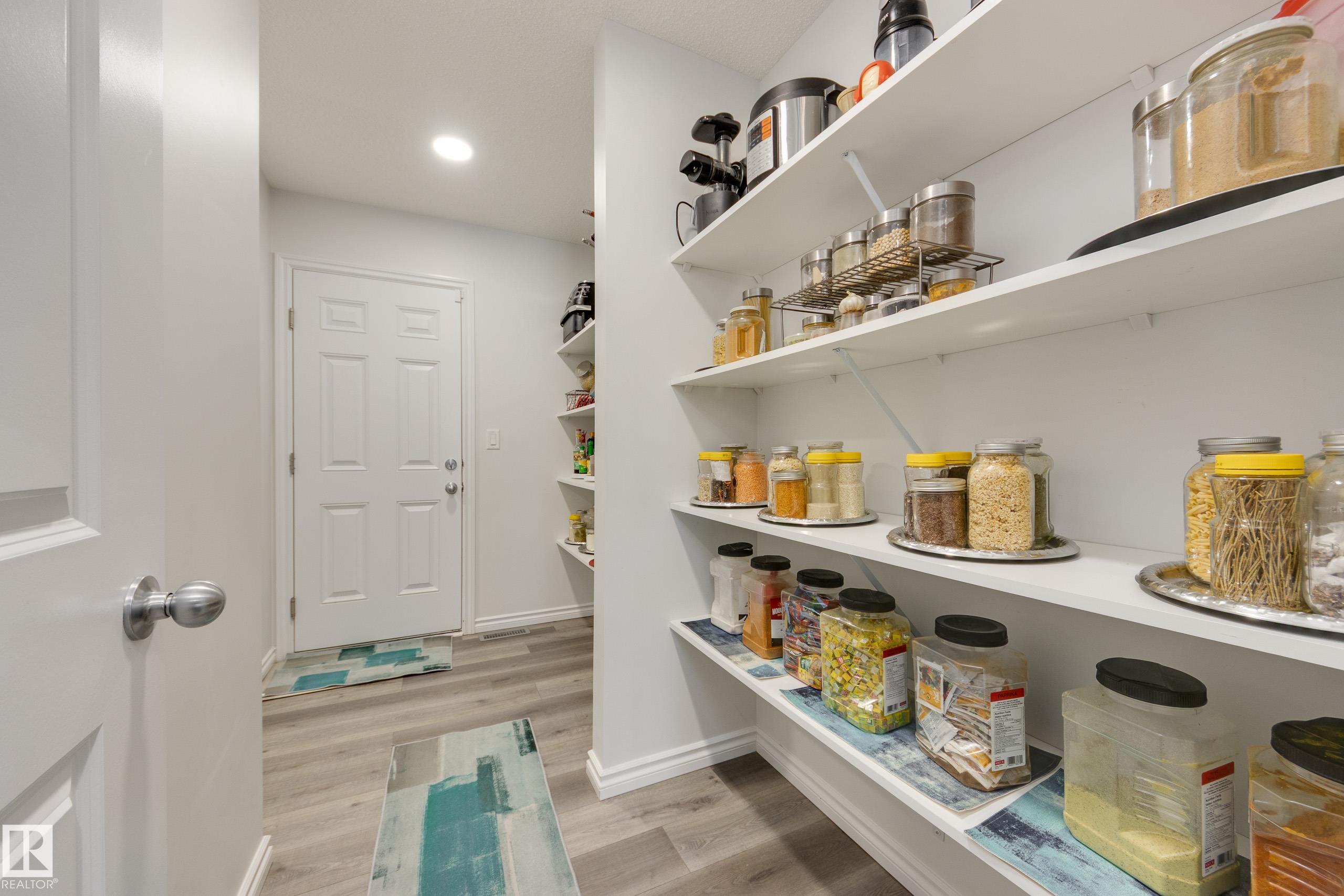 Photo 16 at 5112 Lark Crescent NW, Kinglet Gardens, Edmonton