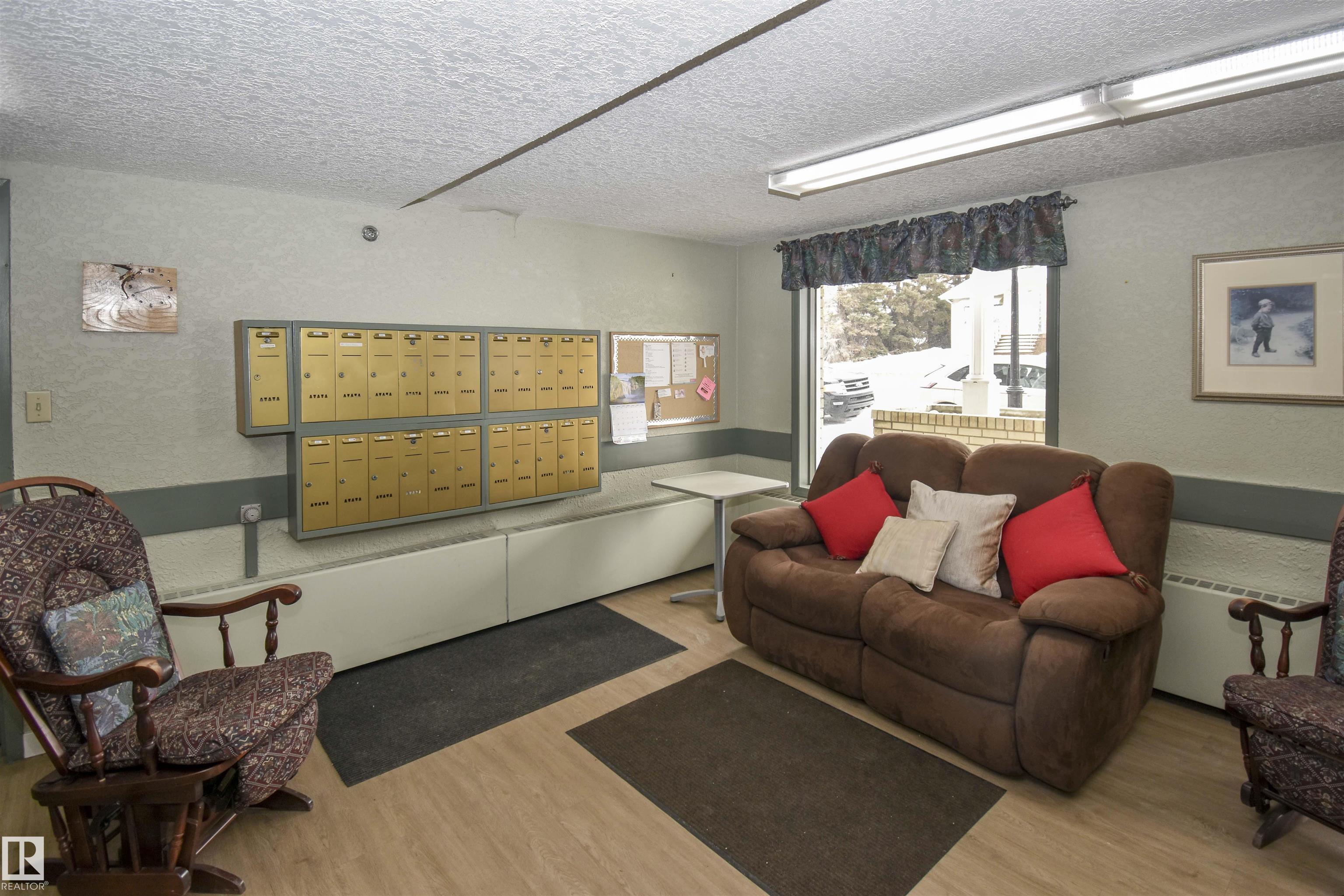 Photo 19 at 102 - 4812 51 Avenue, Downtown, Stony Plain