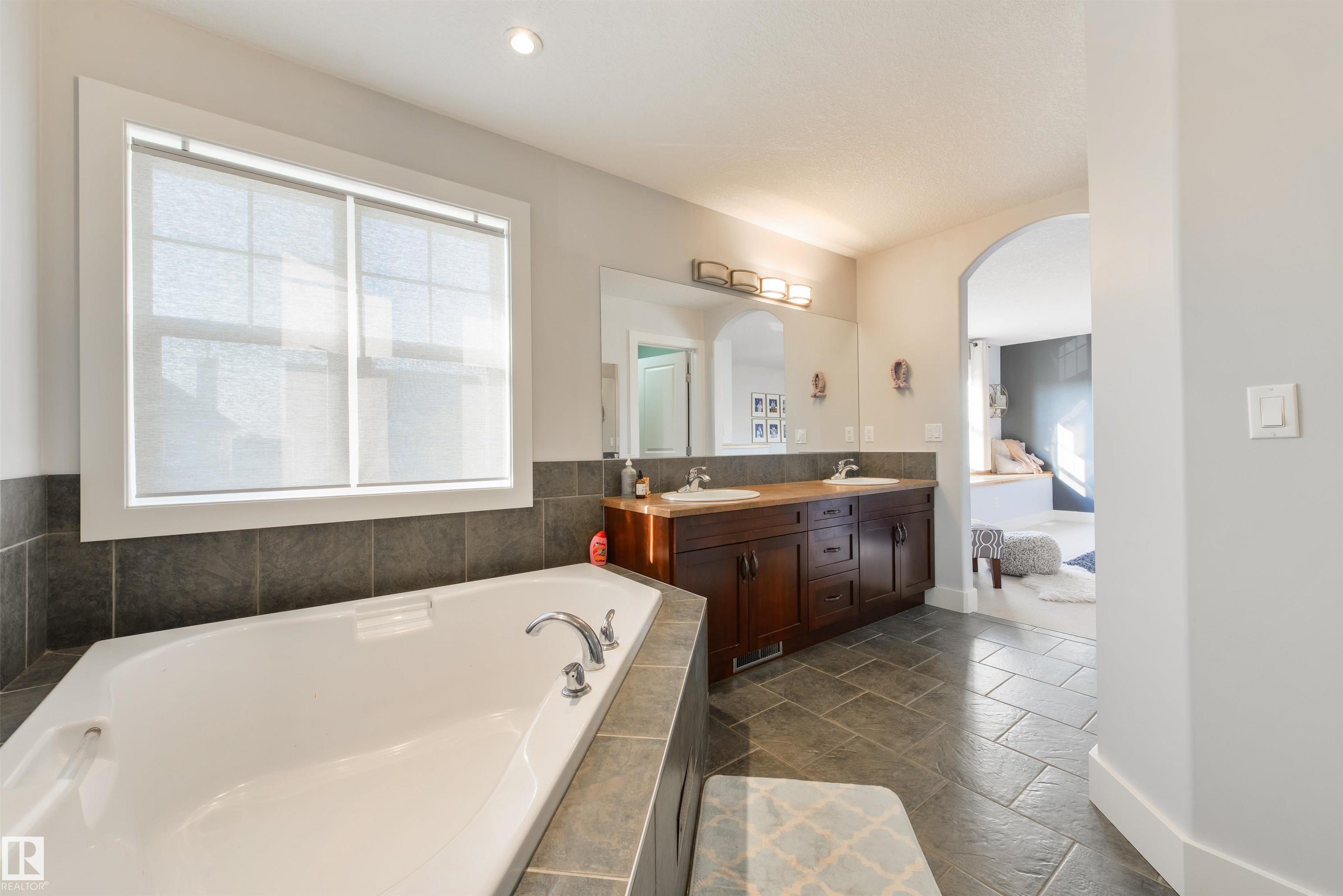 Photo 37 at 5418 Thibault Wynd NW, Terwillegar Towne, Edmonton