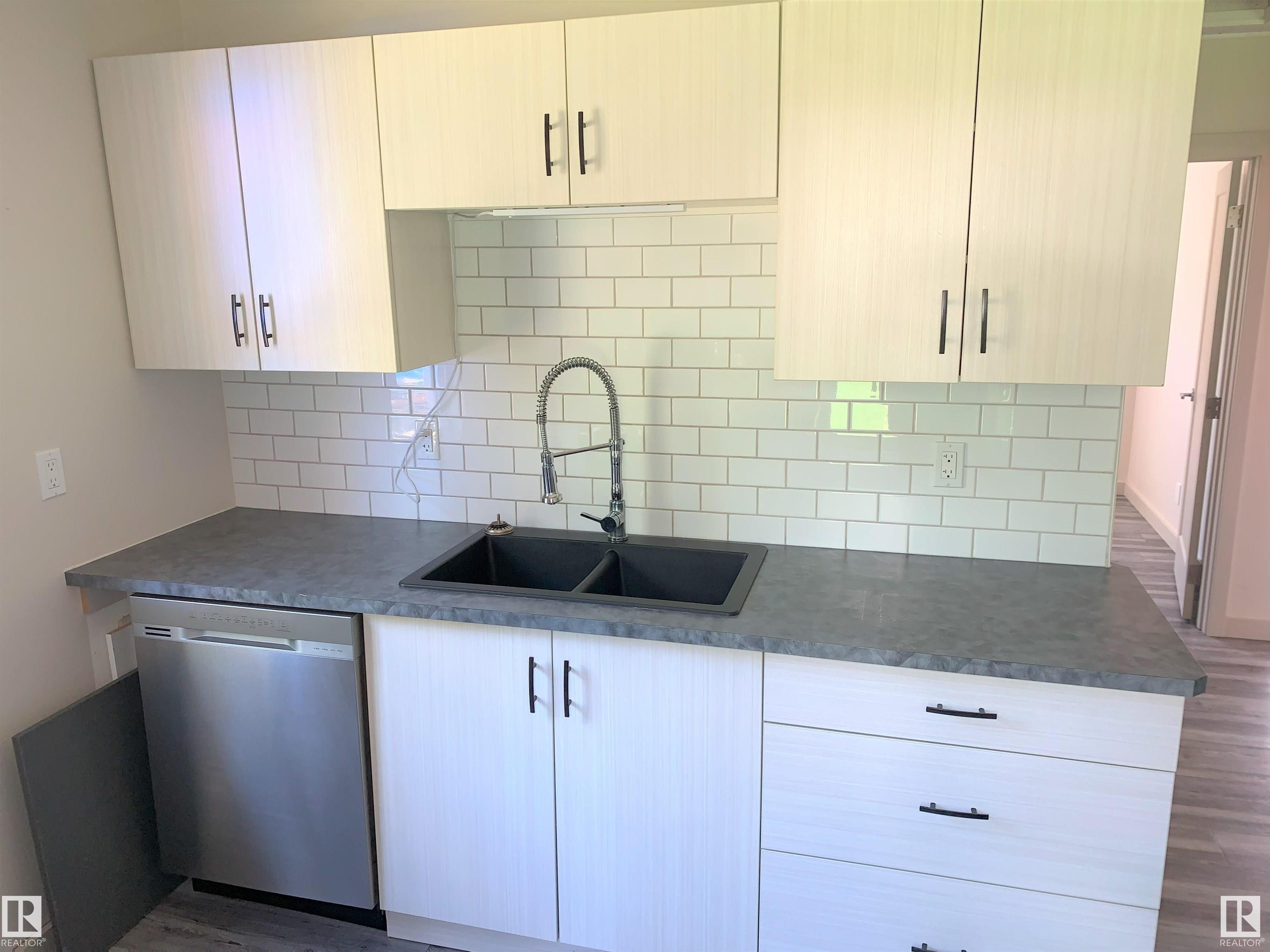 1270 47436 Rr 15, Mission Beach, Rural Leduc County