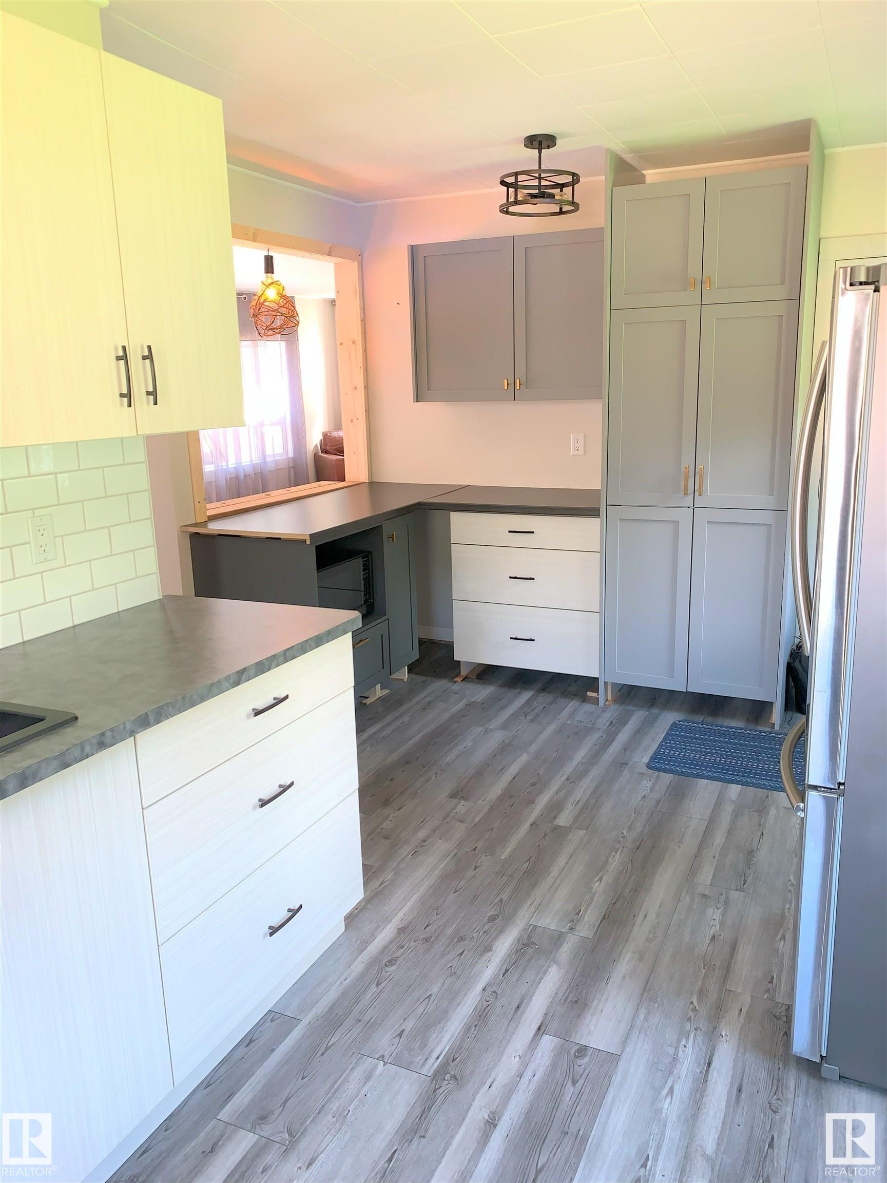 Photo 8 at 1270 47436 Rr 15, Mission Beach, Rural Leduc County